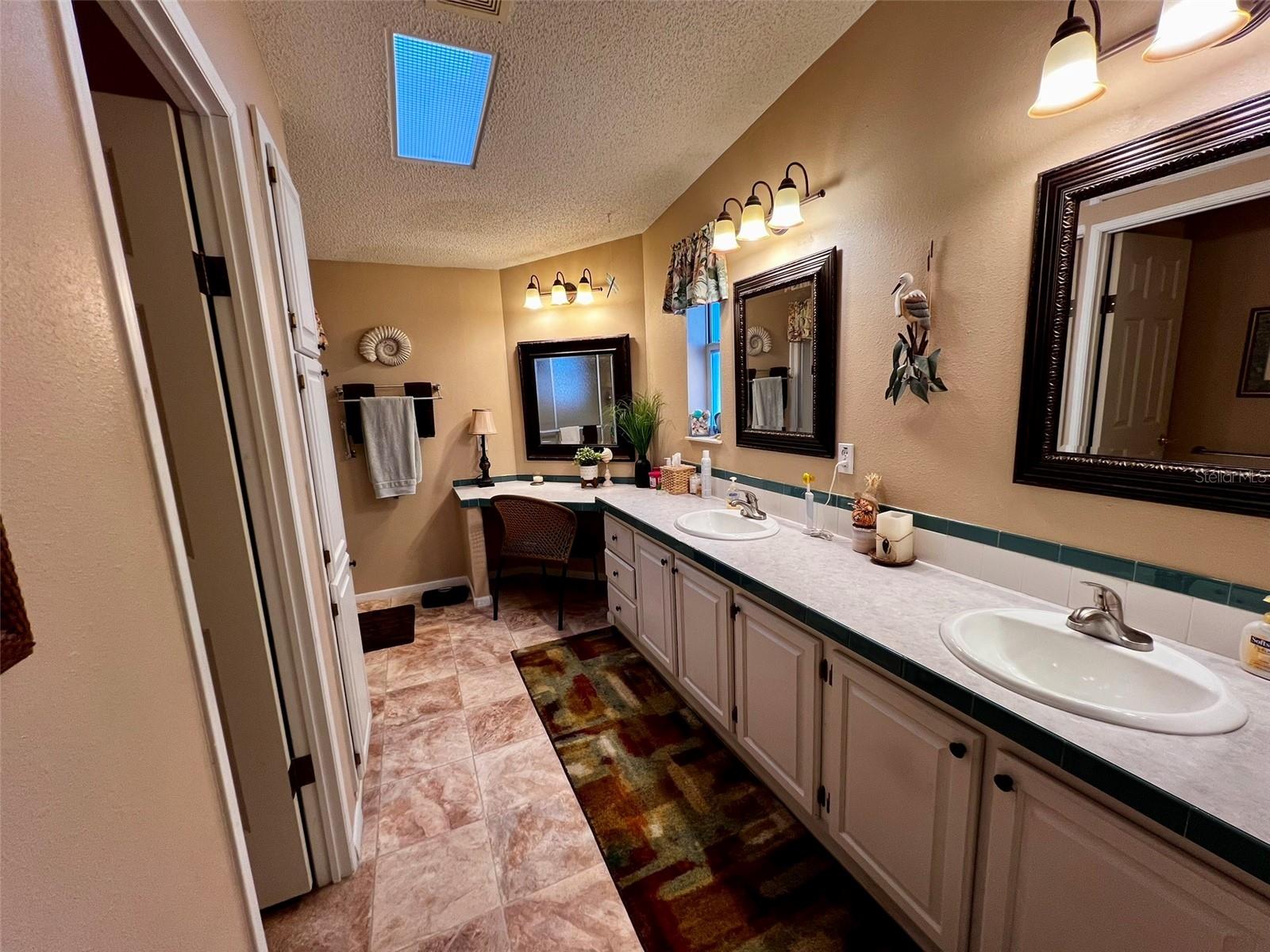 LAKEWOOD VILLAGE - Residential