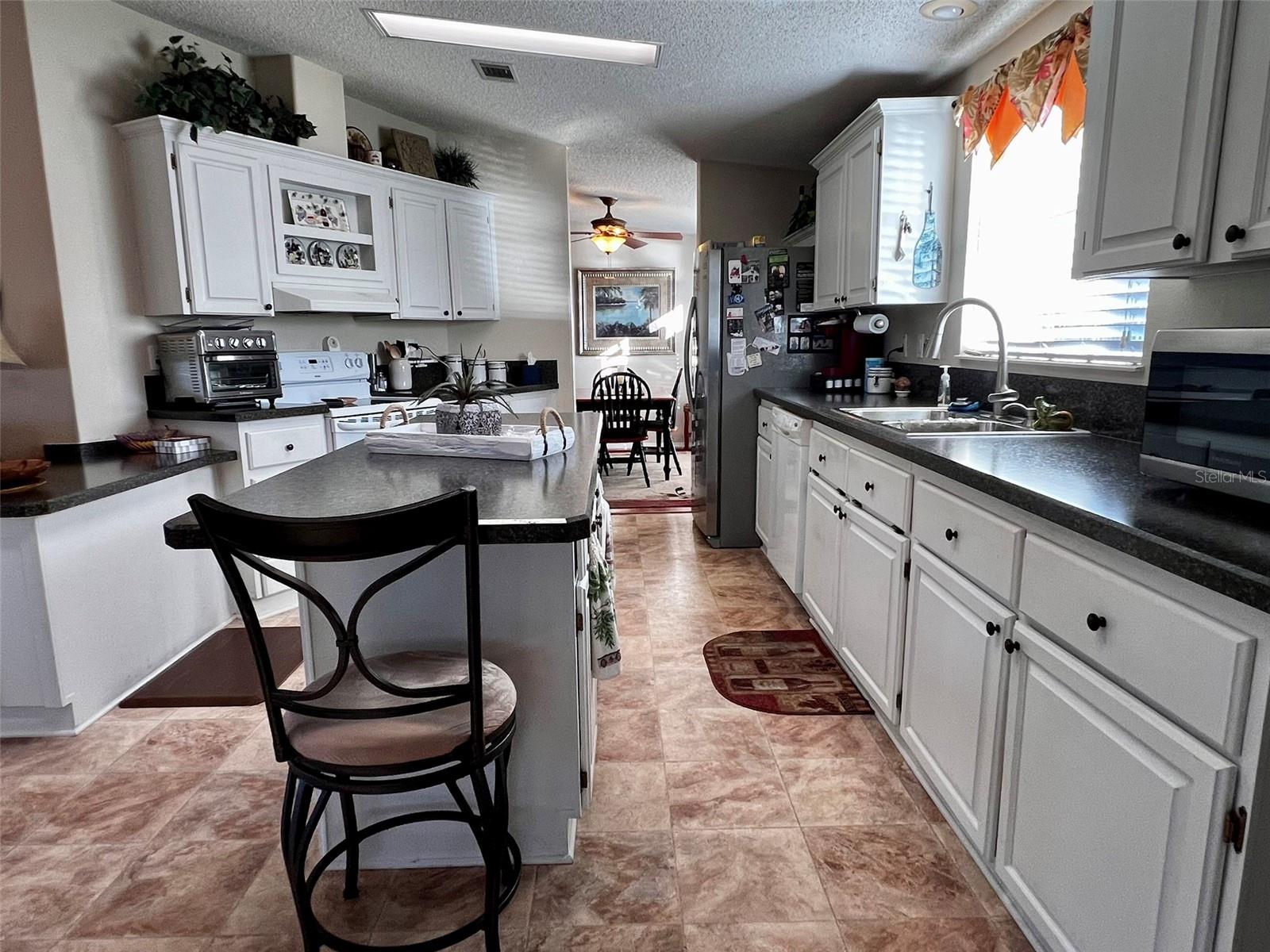 LAKEWOOD VILLAGE - Residential