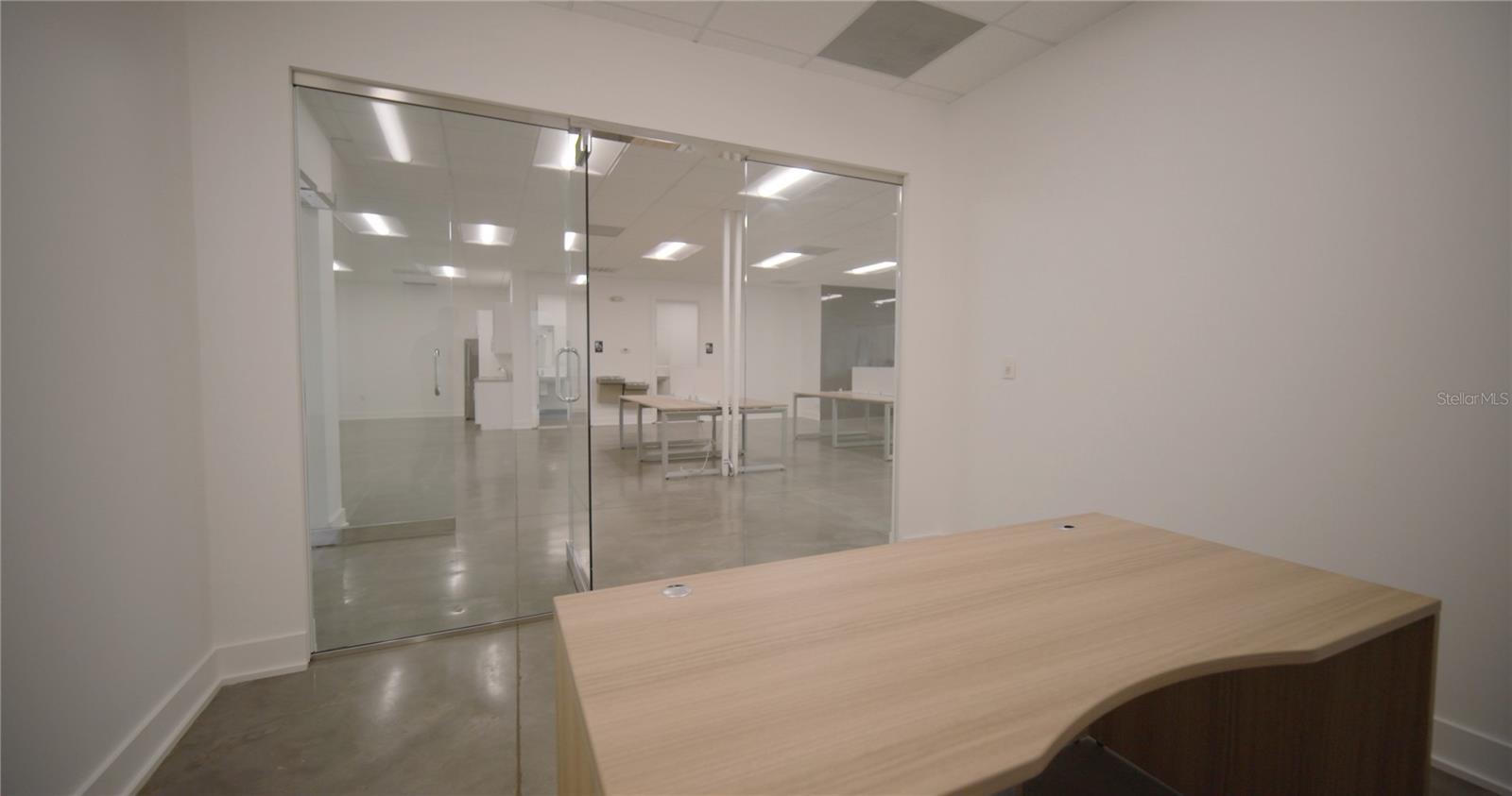 BELVEDERE PARK - Commercial Sale