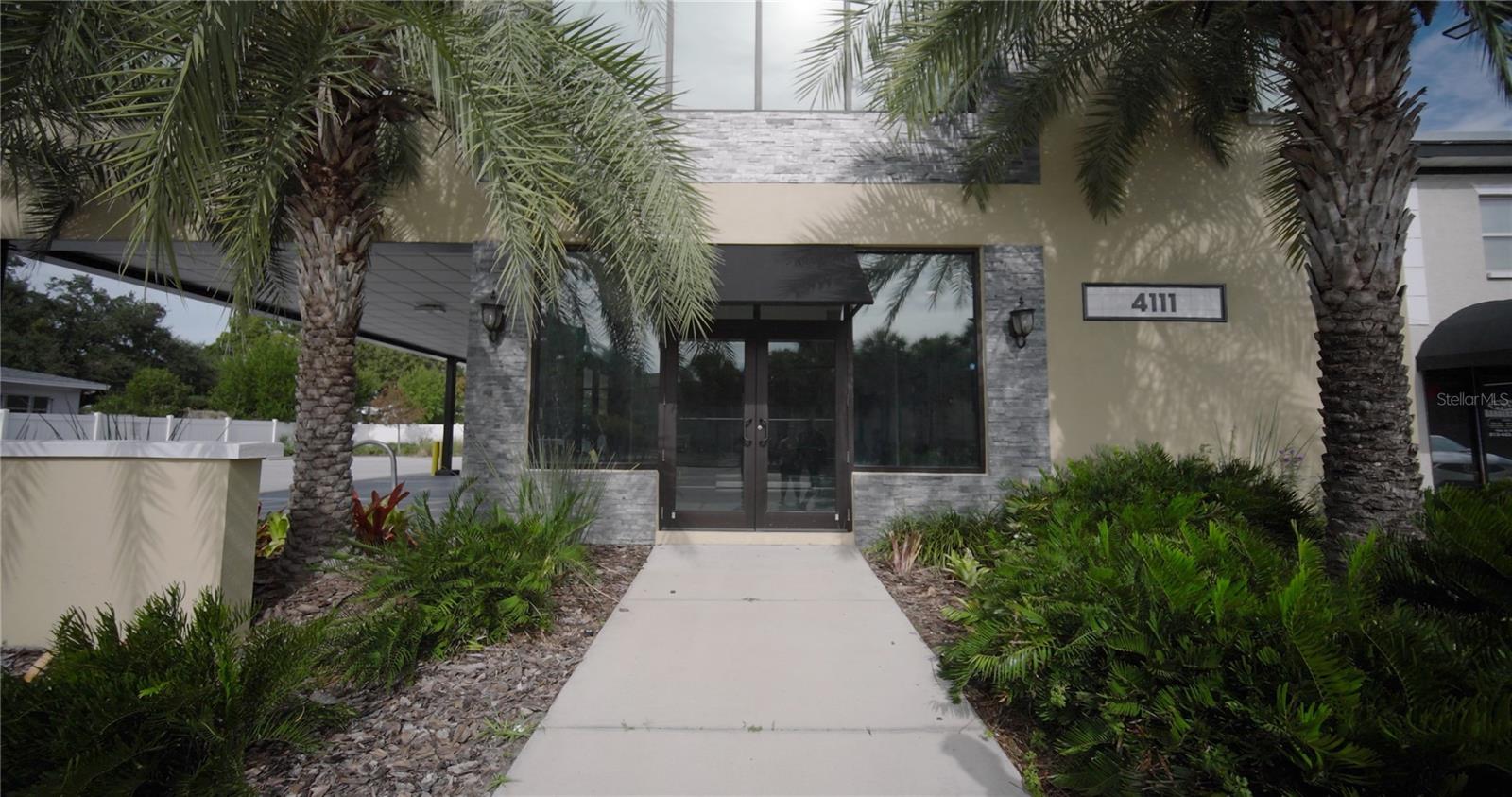 BELVEDERE PARK - Commercial Sale