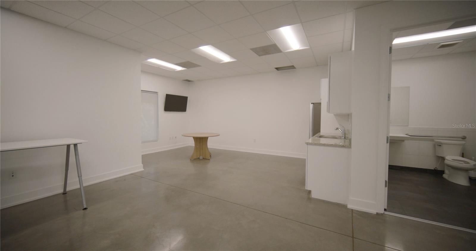 BELVEDERE PARK - Commercial Sale