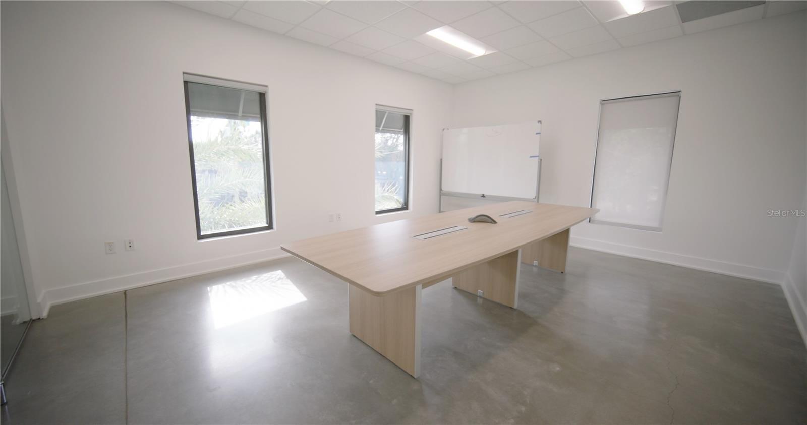 BELVEDERE PARK - Commercial Sale