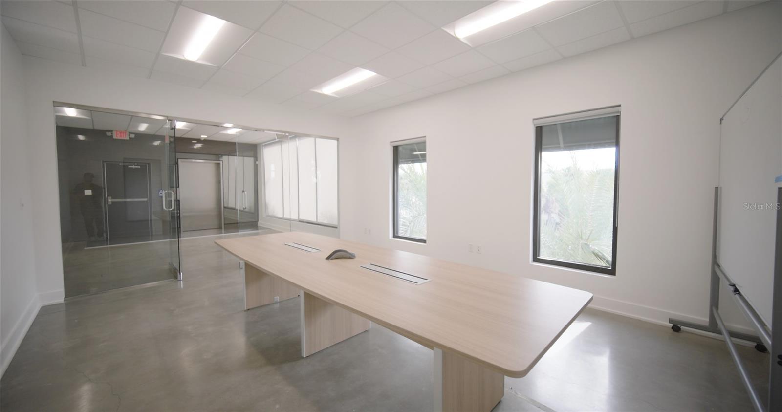 BELVEDERE PARK - Commercial Sale