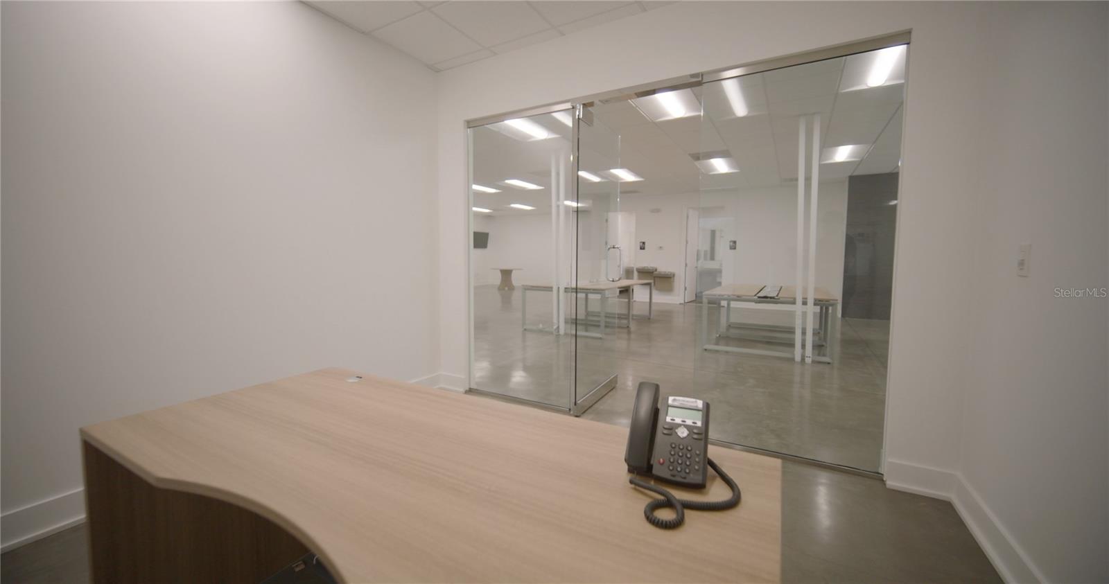 BELVEDERE PARK - Commercial Sale