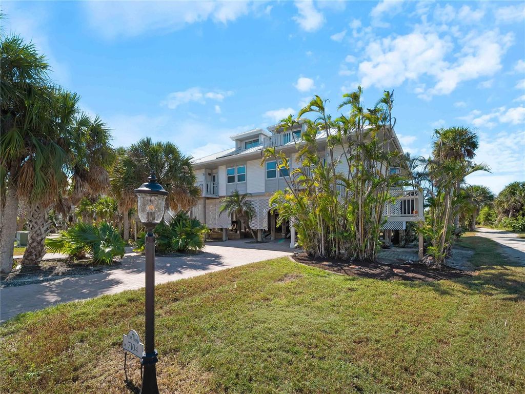 Photo of 7104 Palm Island Drive #LE38, Placida, FL 33946 (MLS # D6144591)