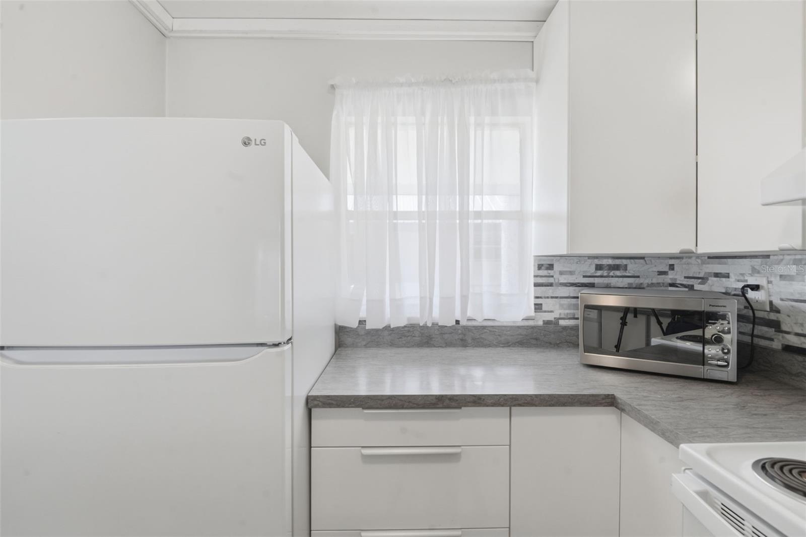 100 E KENTUCKY AVENUE H106