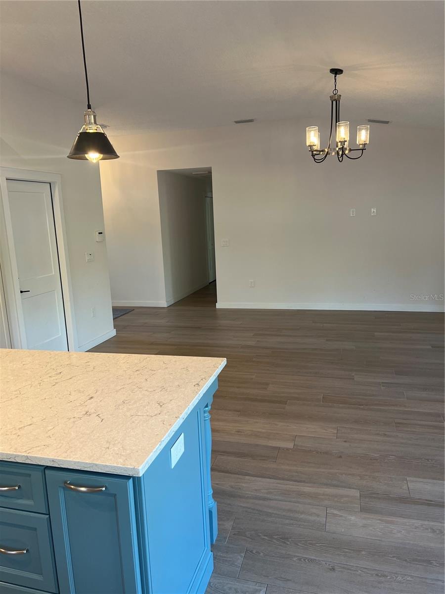 PLANTATION ESTATES UNIT 31 - Residential Lease