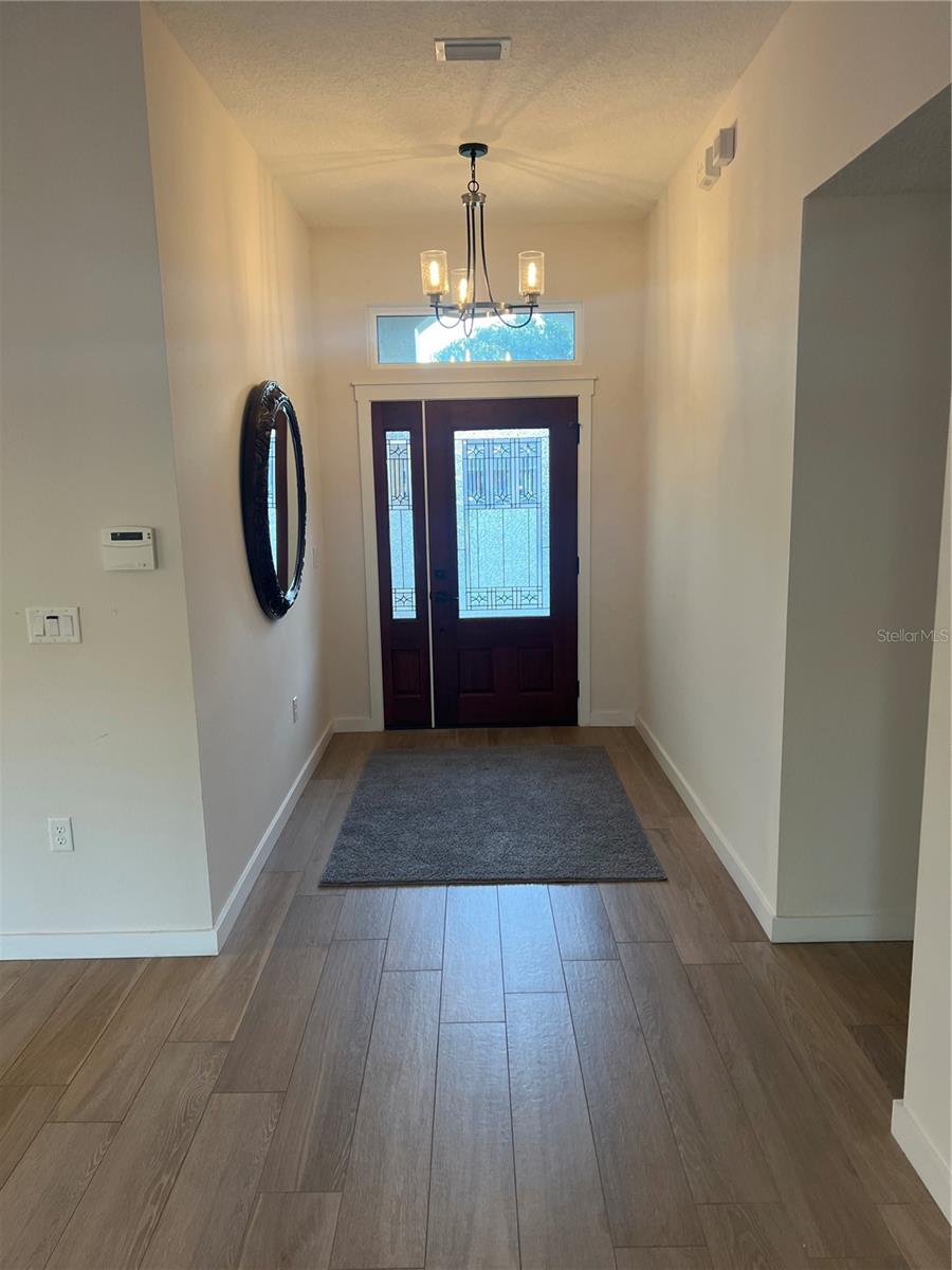 PLANTATION ESTATES UNIT 31 - Residential Lease