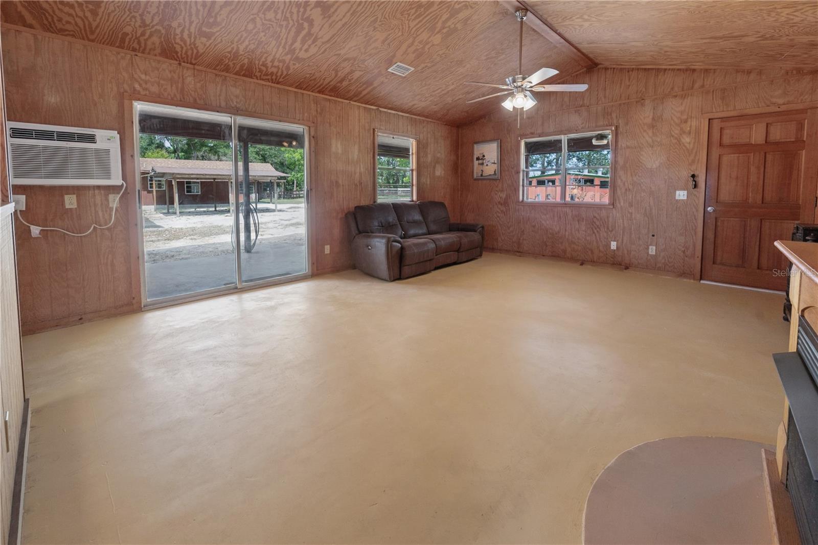 NOT IN A SUBDIVISION - Residential