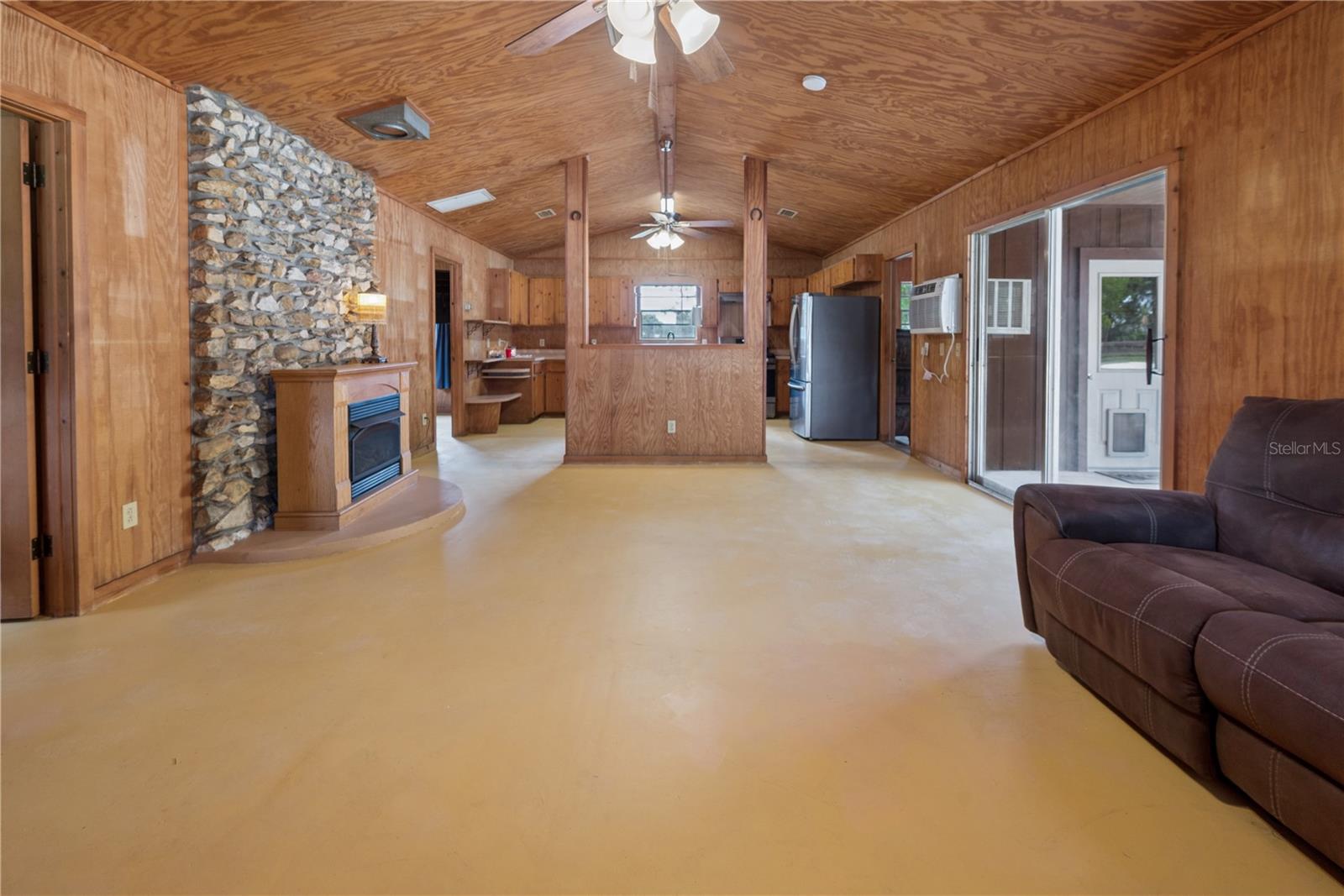 NOT IN A SUBDIVISION - Residential