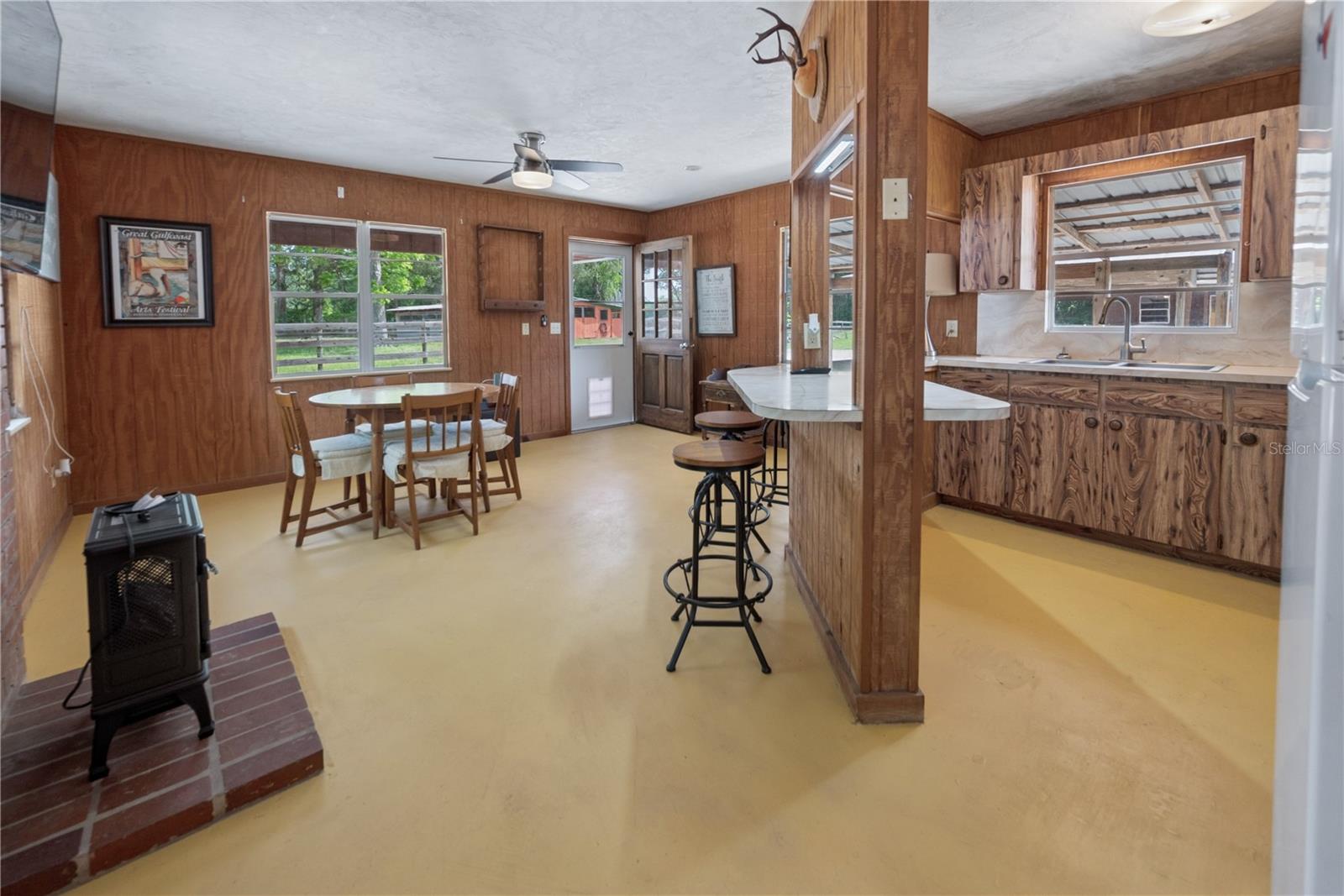 NOT IN A SUBDIVISION - Residential