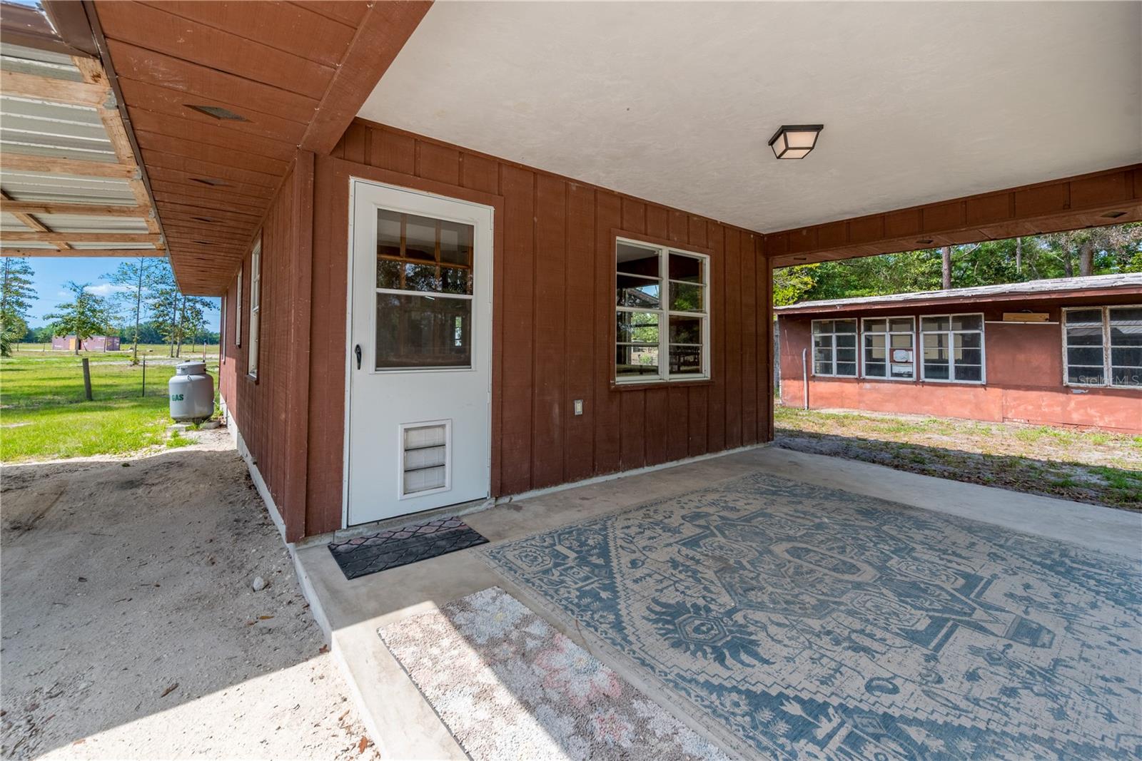 NOT IN A SUBDIVISION - Residential
