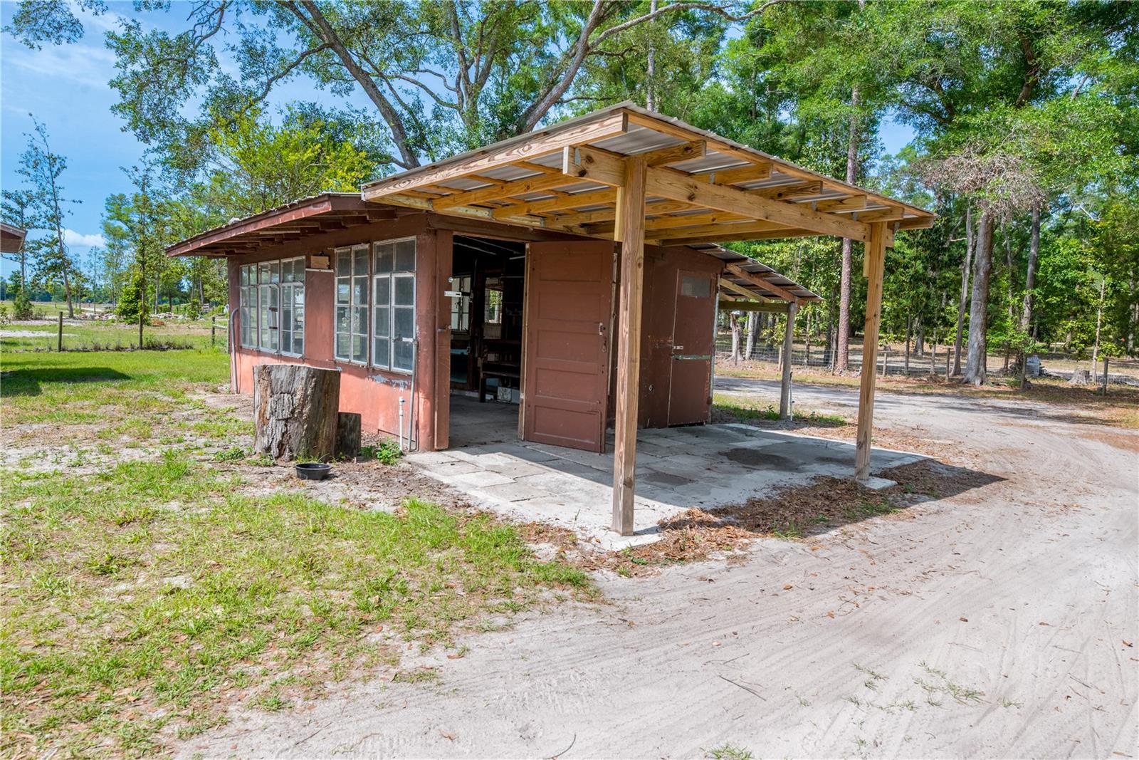 NOT IN A SUBDIVISION - Residential