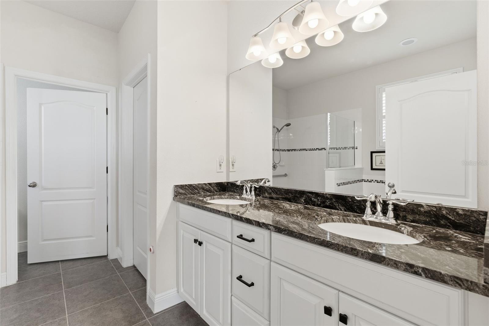 VICTORIA TRLS NORTHWEST 7 PH 2 - Residential