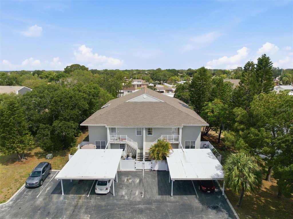 Photo of 8350 Savannah Trace Circle #305, Tampa, FL 33615 (MLS # TB8534000)