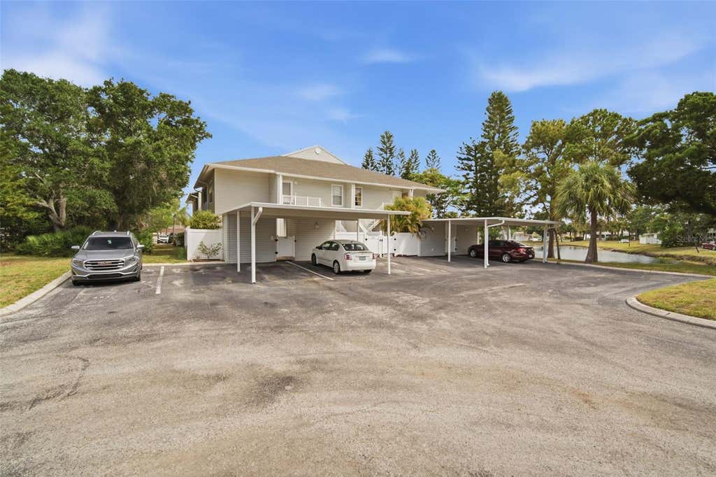 Photo of 8350 Savannah Trace Circle #305, Tampa, FL 33615 (MLS # TB8534000)