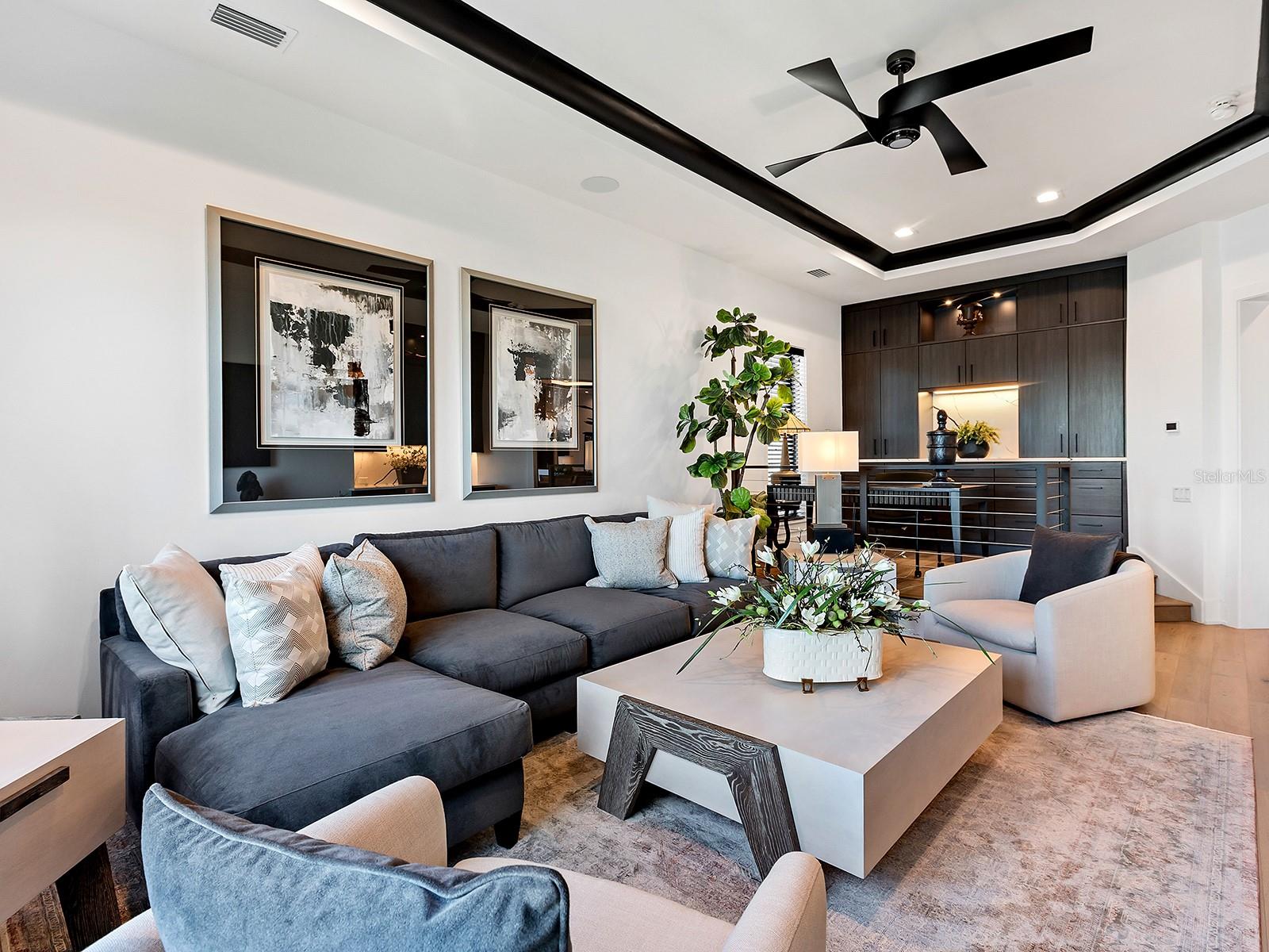 LAKEHOUSE COVE/WATERSIDE PH 5 - Residential