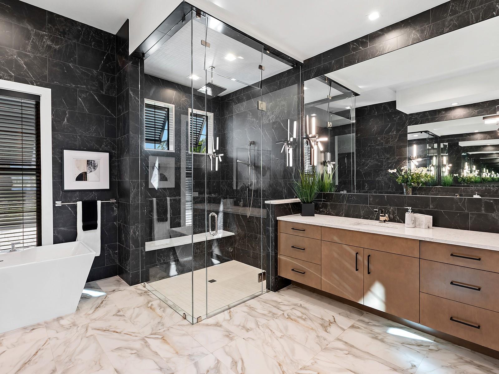 LAKEHOUSE COVE/WATERSIDE PH 5 - Residential