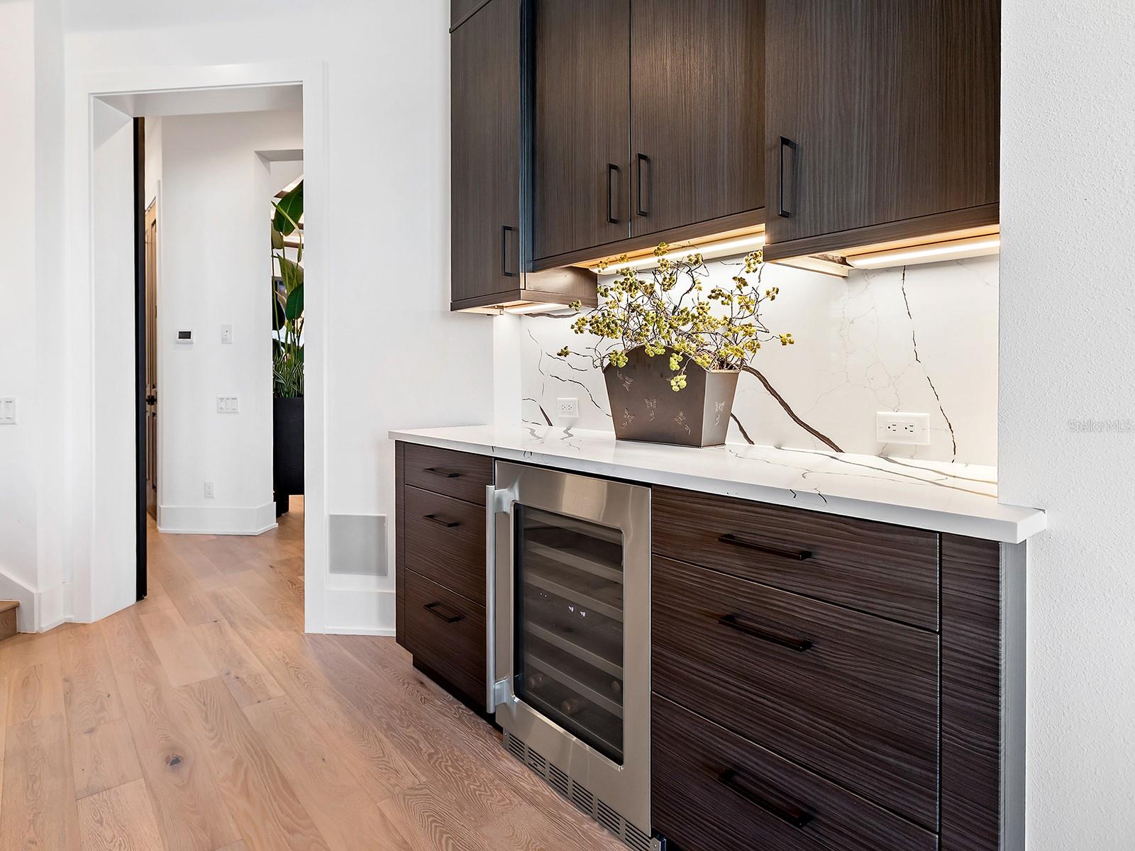 LAKEHOUSE COVE/WATERSIDE PH 5 - Residential