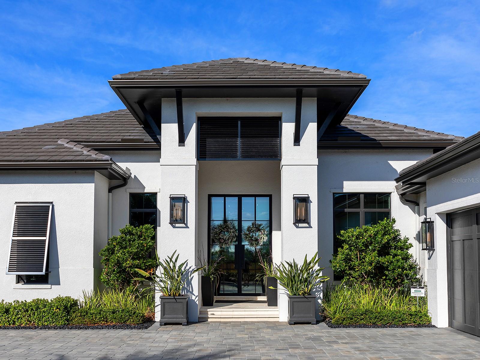 LAKEHOUSE COVE/WATERSIDE PH 5 - Residential