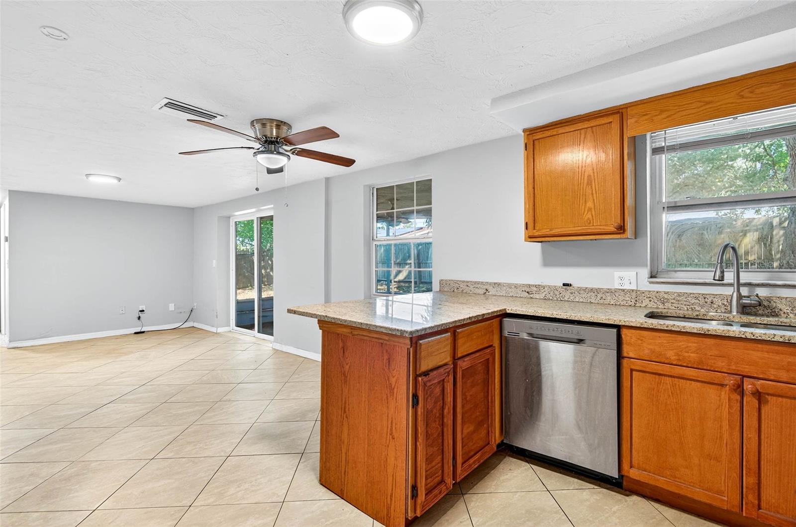 HOLIDAY GARDENS ESTATES - Residential Lease