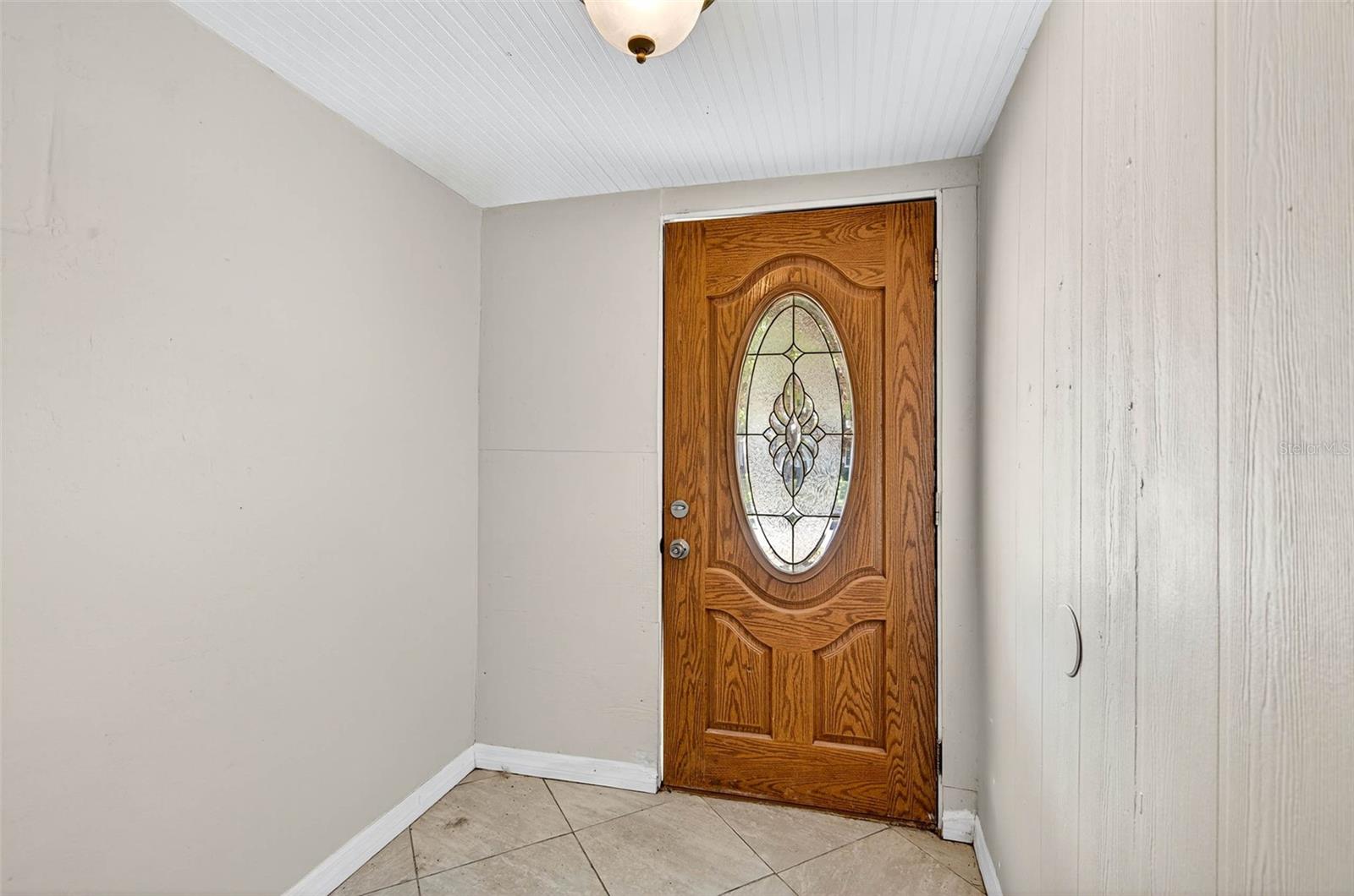 HOLIDAY GARDENS ESTATES - Residential Lease