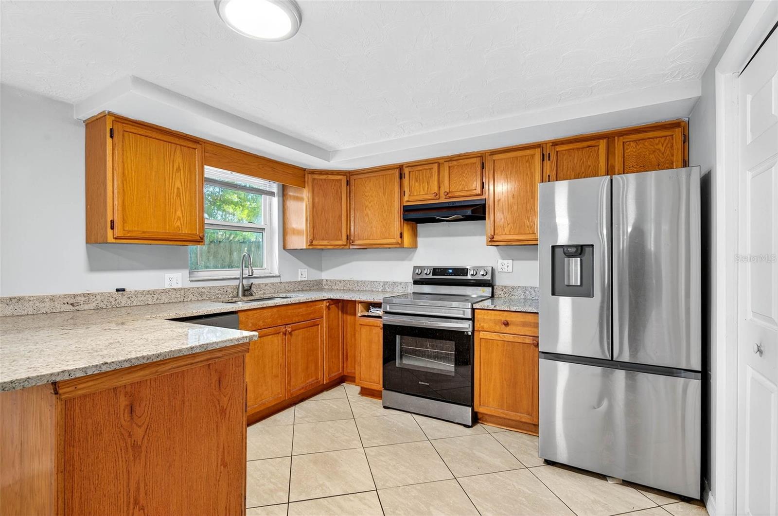 HOLIDAY GARDENS ESTATES - Residential Lease