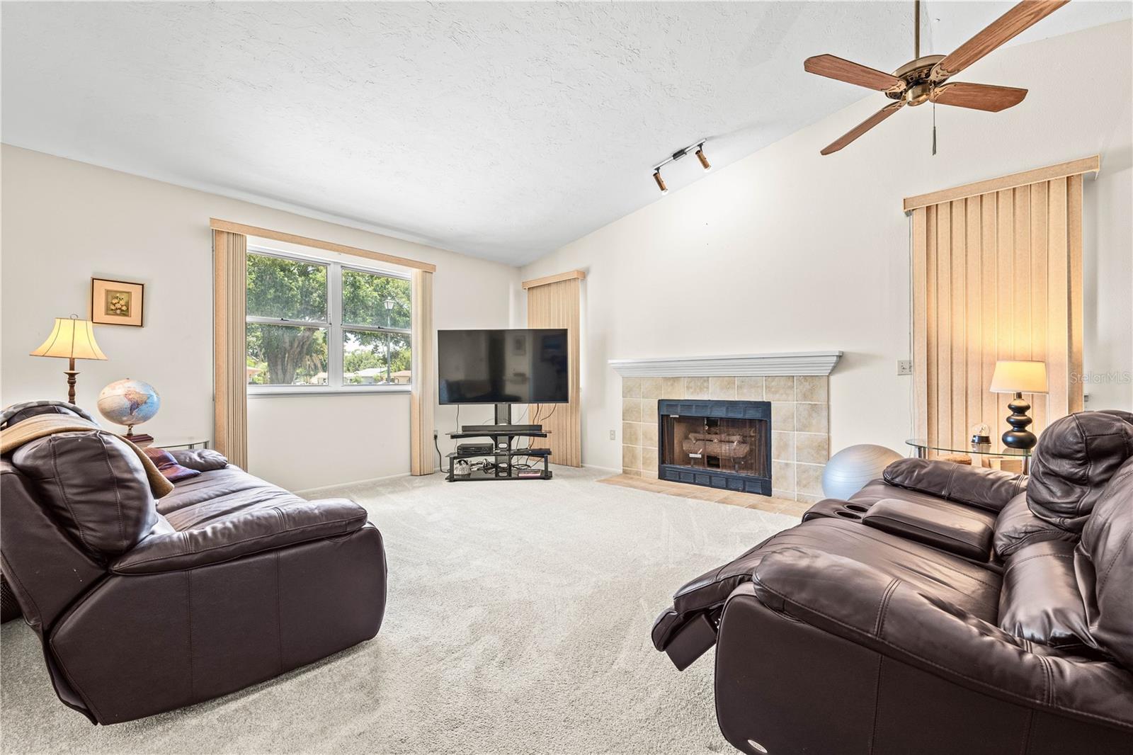 EVERGREEN PARK - Residential