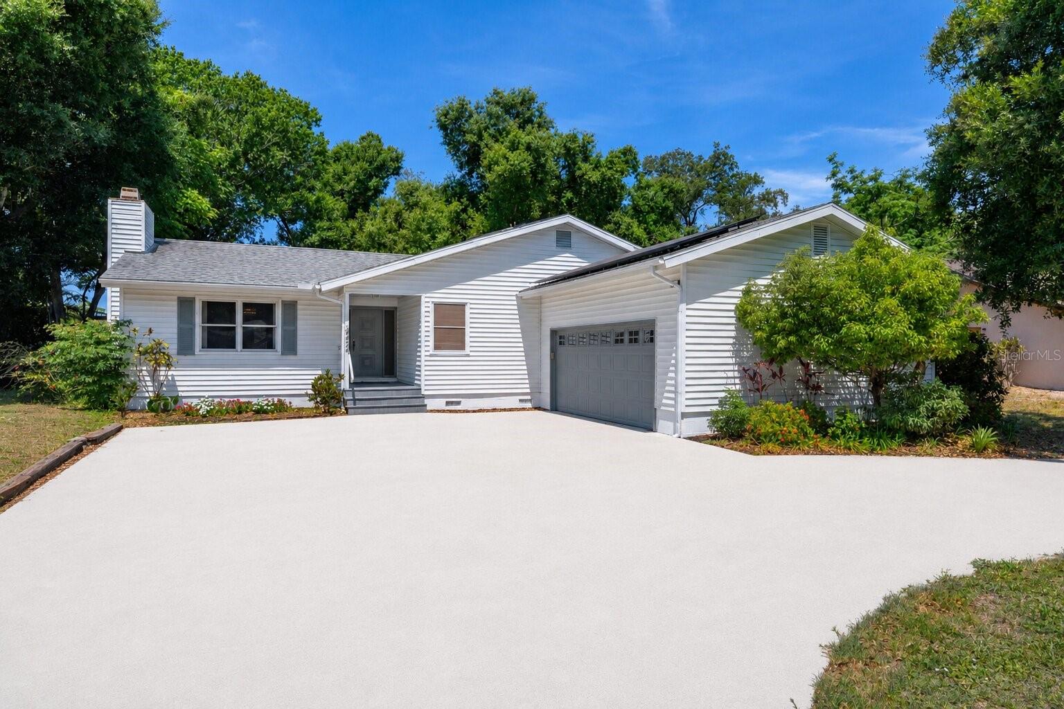 4424 MEADOW CREEK CIRCLE, SARASOTA, FL, 34233 4 4424 MEADOW CREEK CIRCLE
