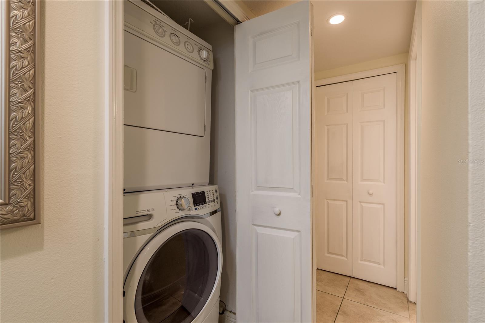 NINE FIFTY BROADWAY CONDO - Residential