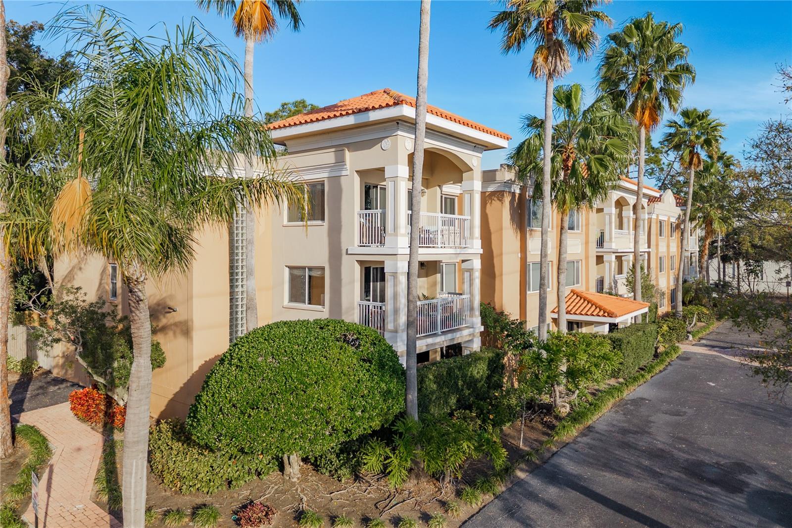 NINE FIFTY BROADWAY CONDO - Residential