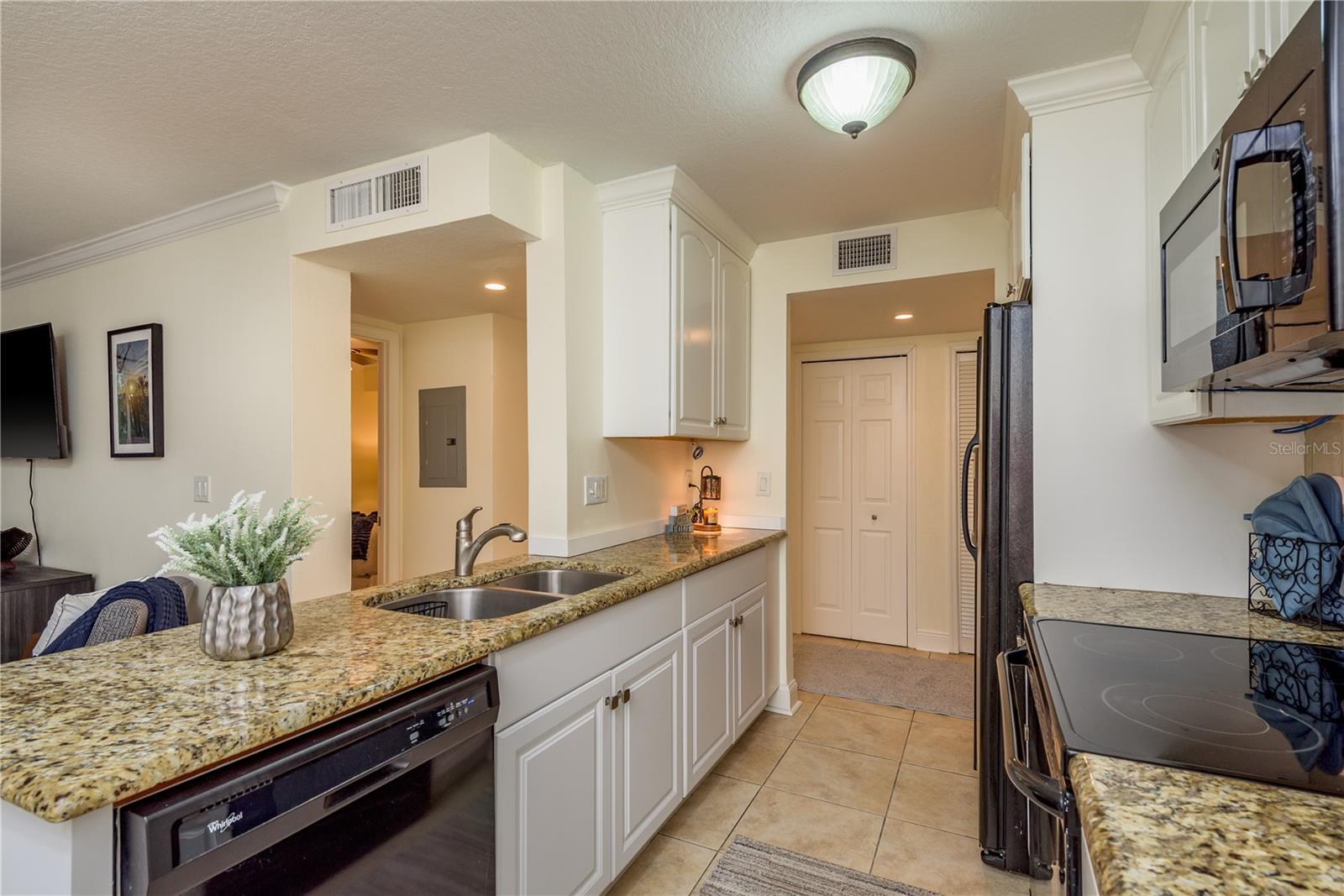 NINE FIFTY BROADWAY CONDO - Residential