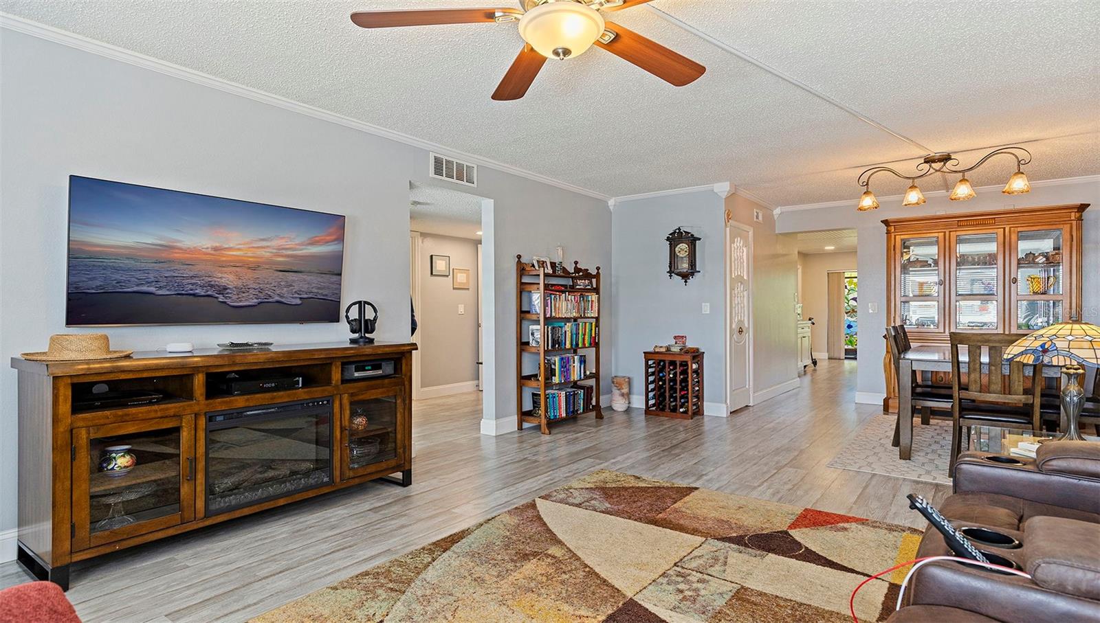 WINSTON PARK NORTHEAST - Residential