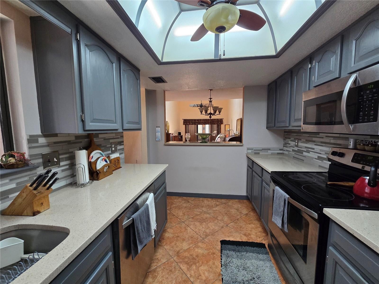 2259 BRANCHWOOD DRIVE