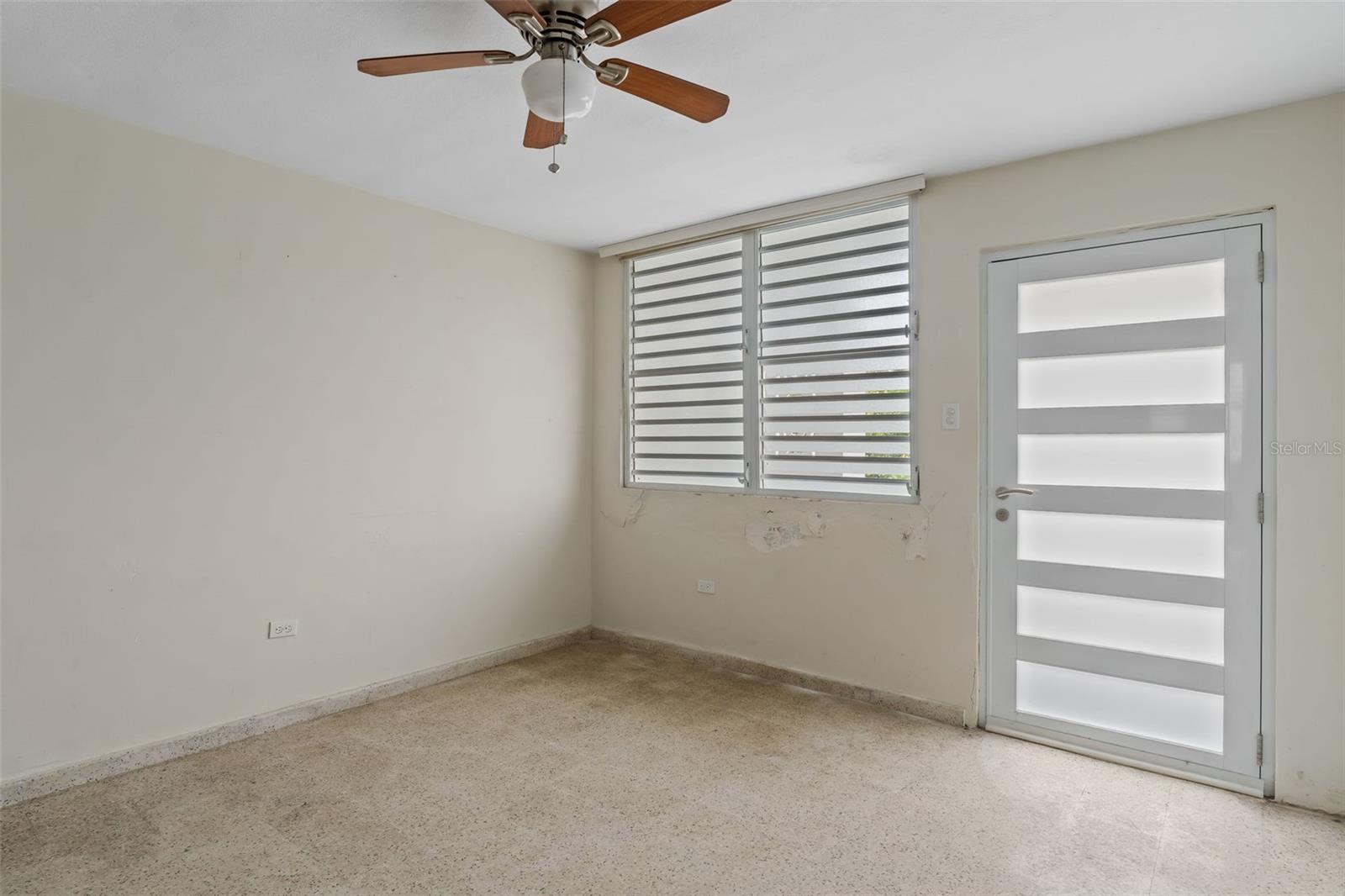 OCEAN PARK - Residential Income