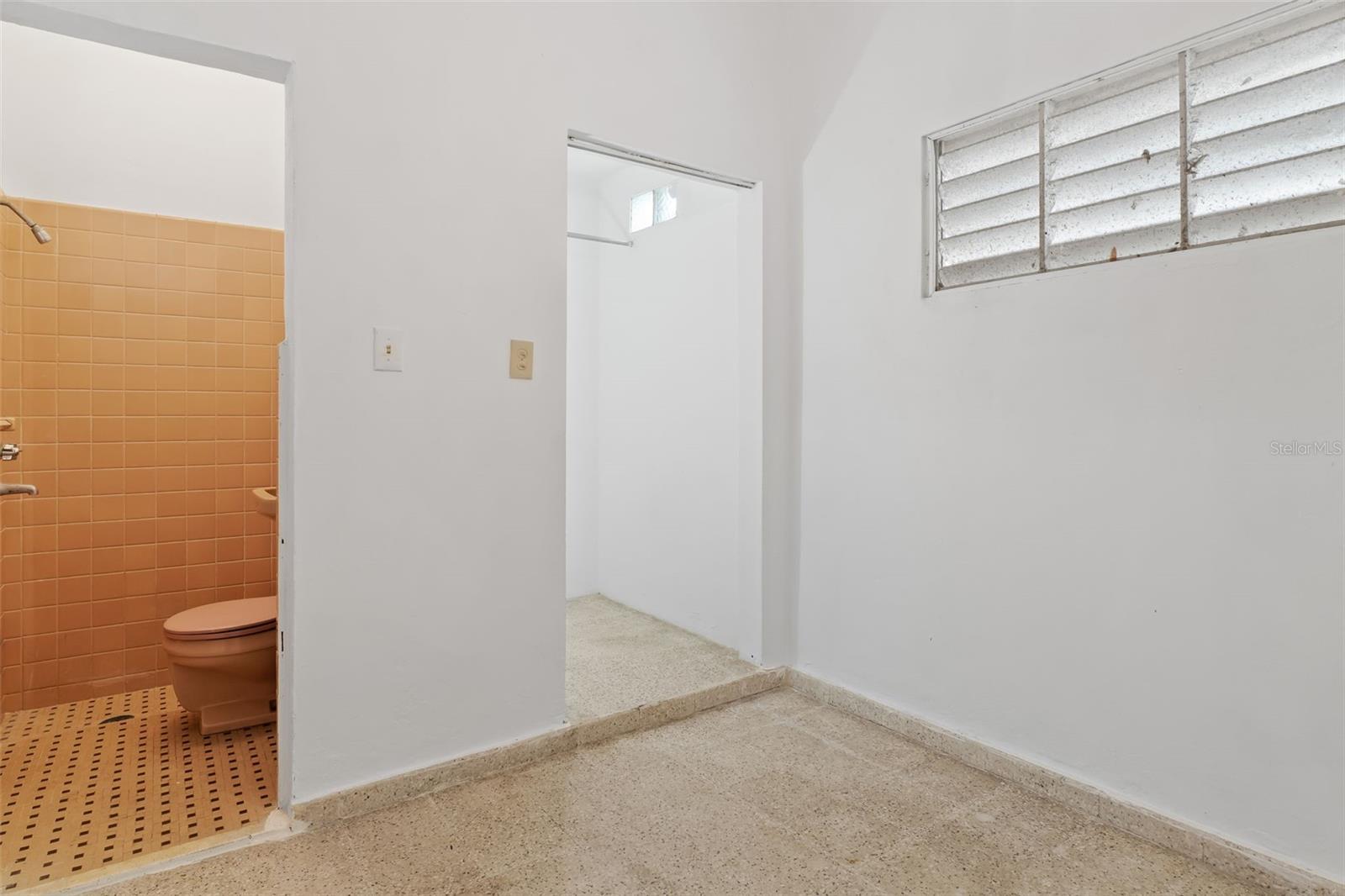 OCEAN PARK - Residential Income