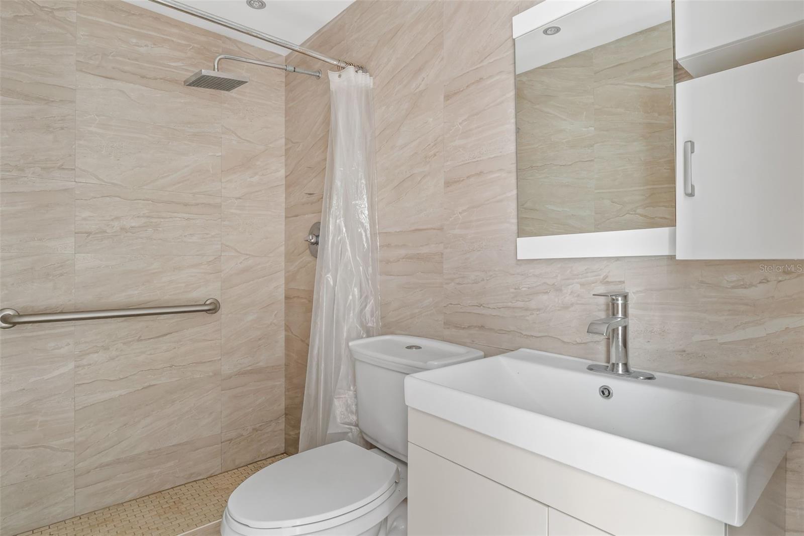 OCEAN PARK - Residential Income