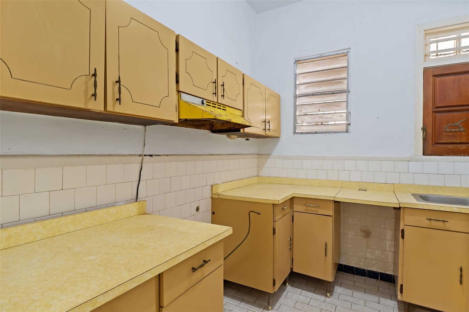 OCEAN PARK - Residential Income