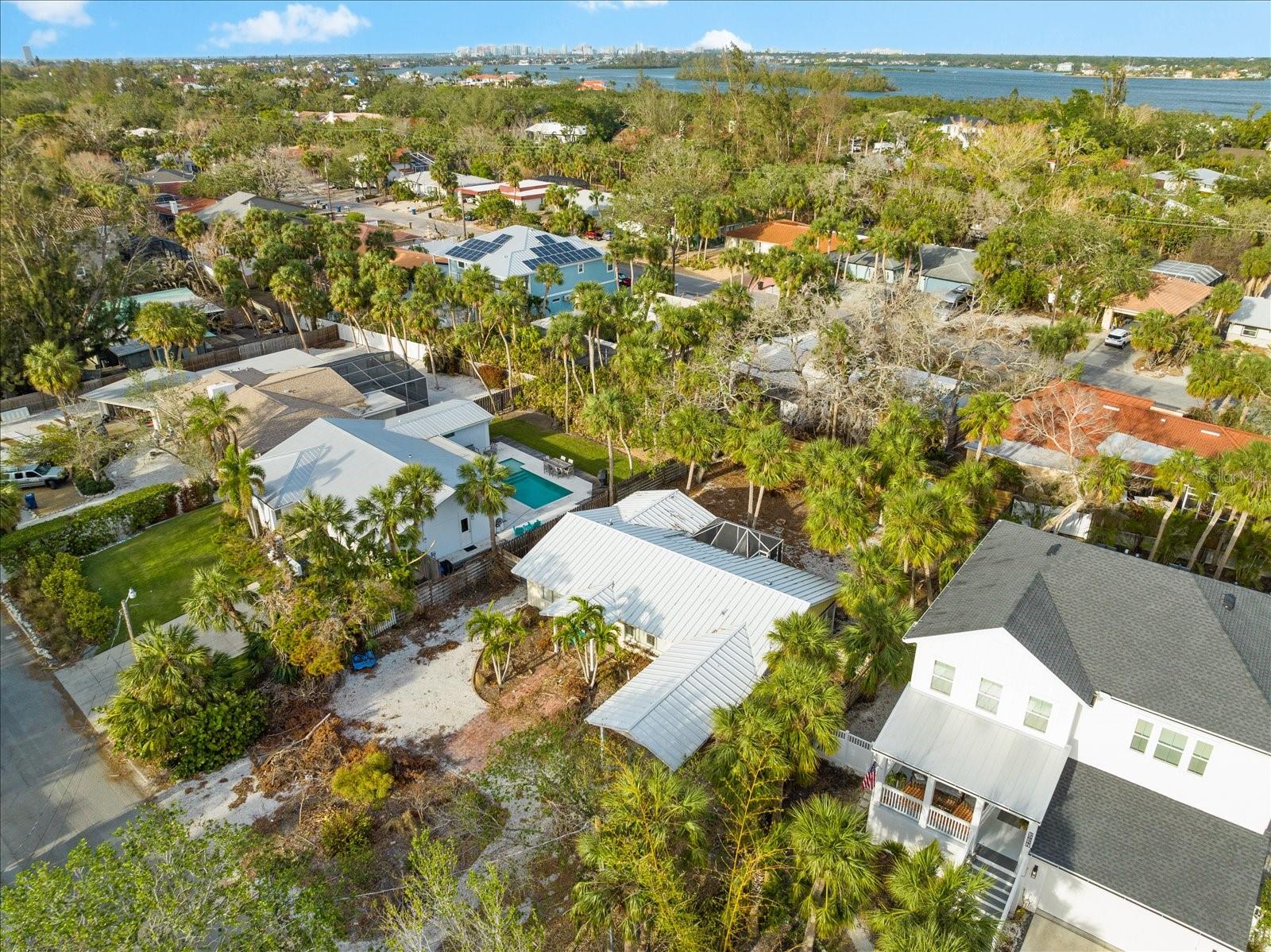 SIESTA BEACH - Residential
