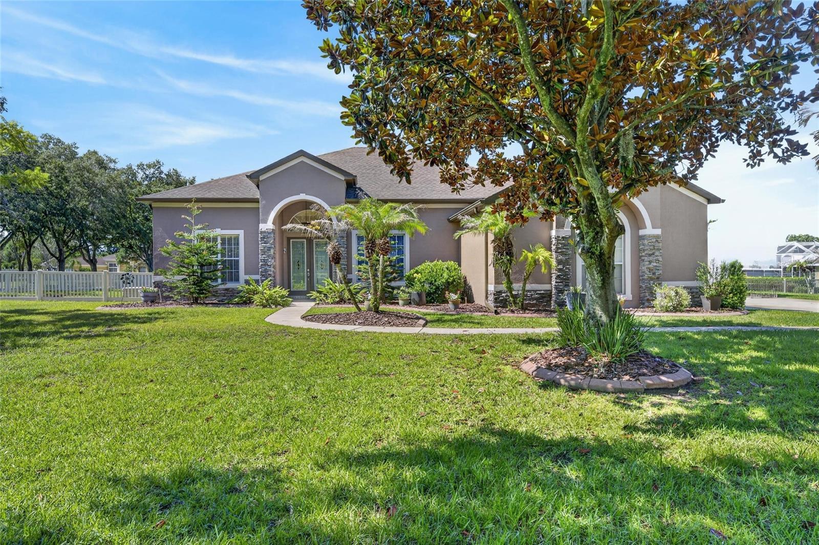 209 FOREST BREEZE AVENUE