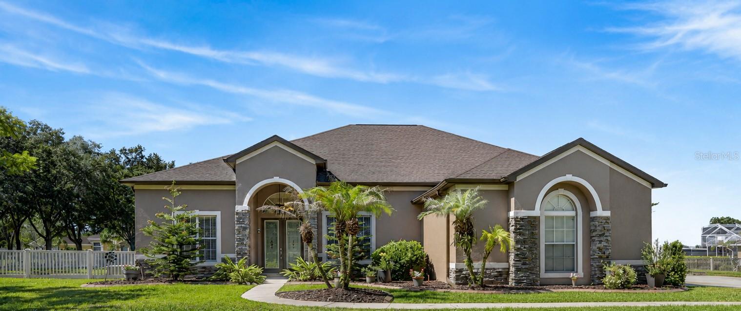 209 FOREST BREEZE AVENUE