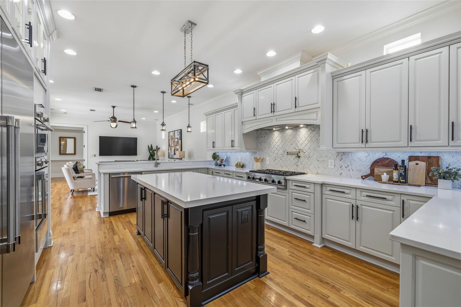 3107 W FOUNTAIN BOULEVARD