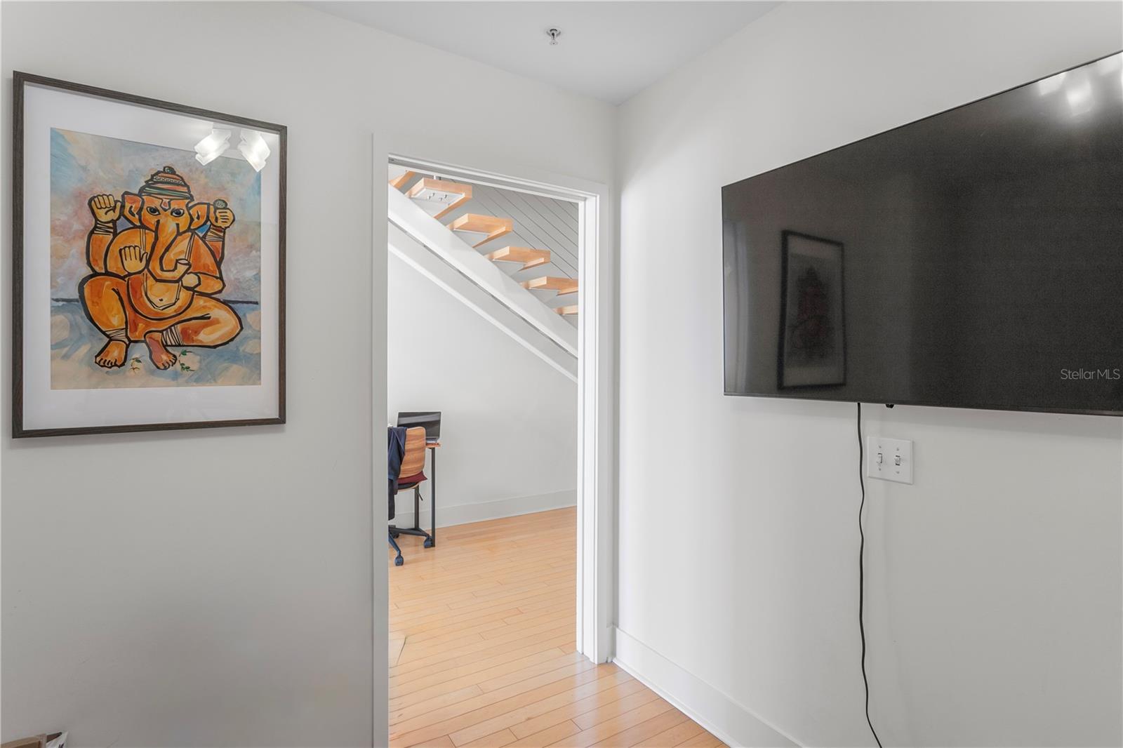 SIGNATURE PLACE CONDO - Residential