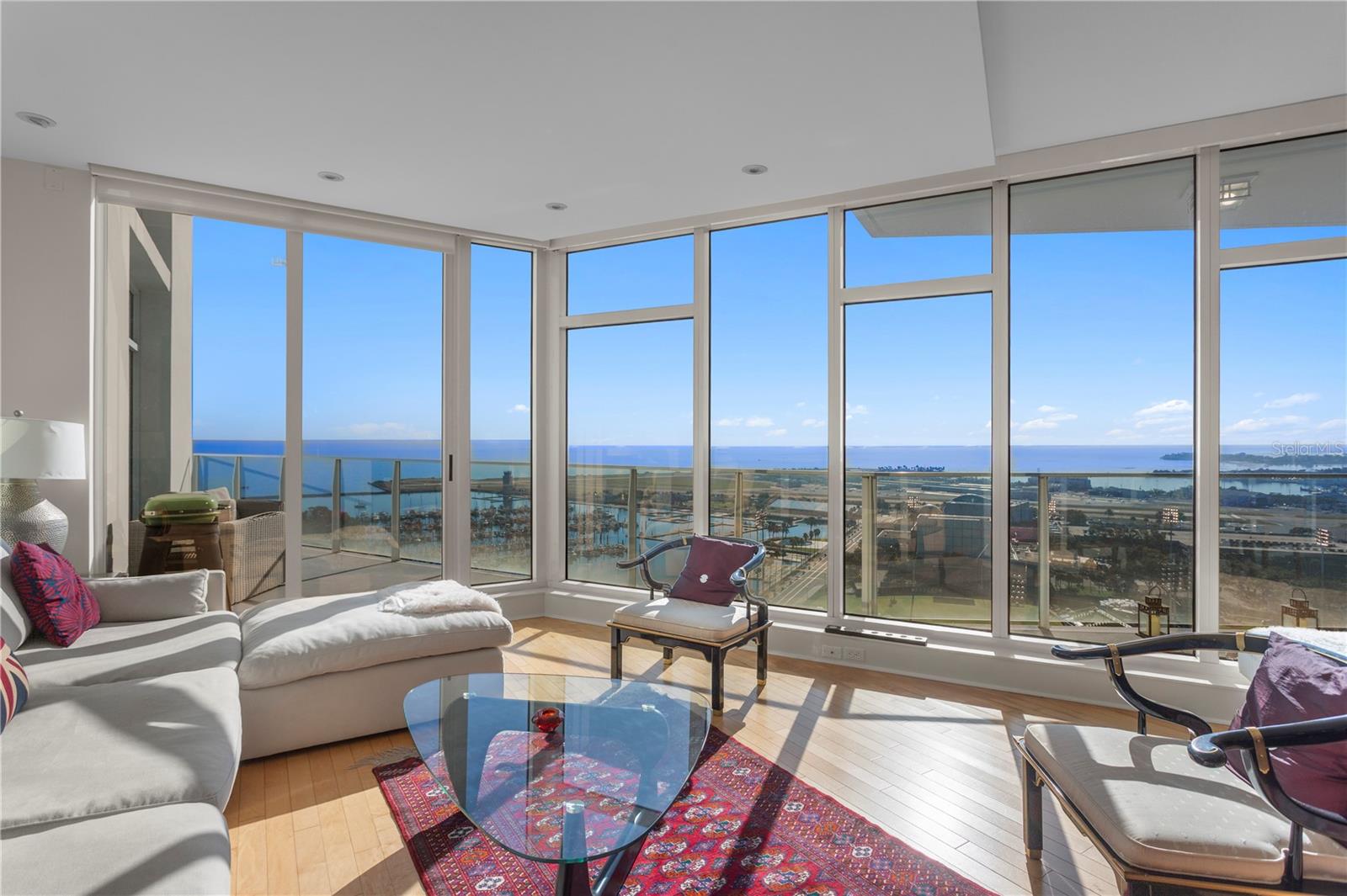 175 1ST STREET S 2107