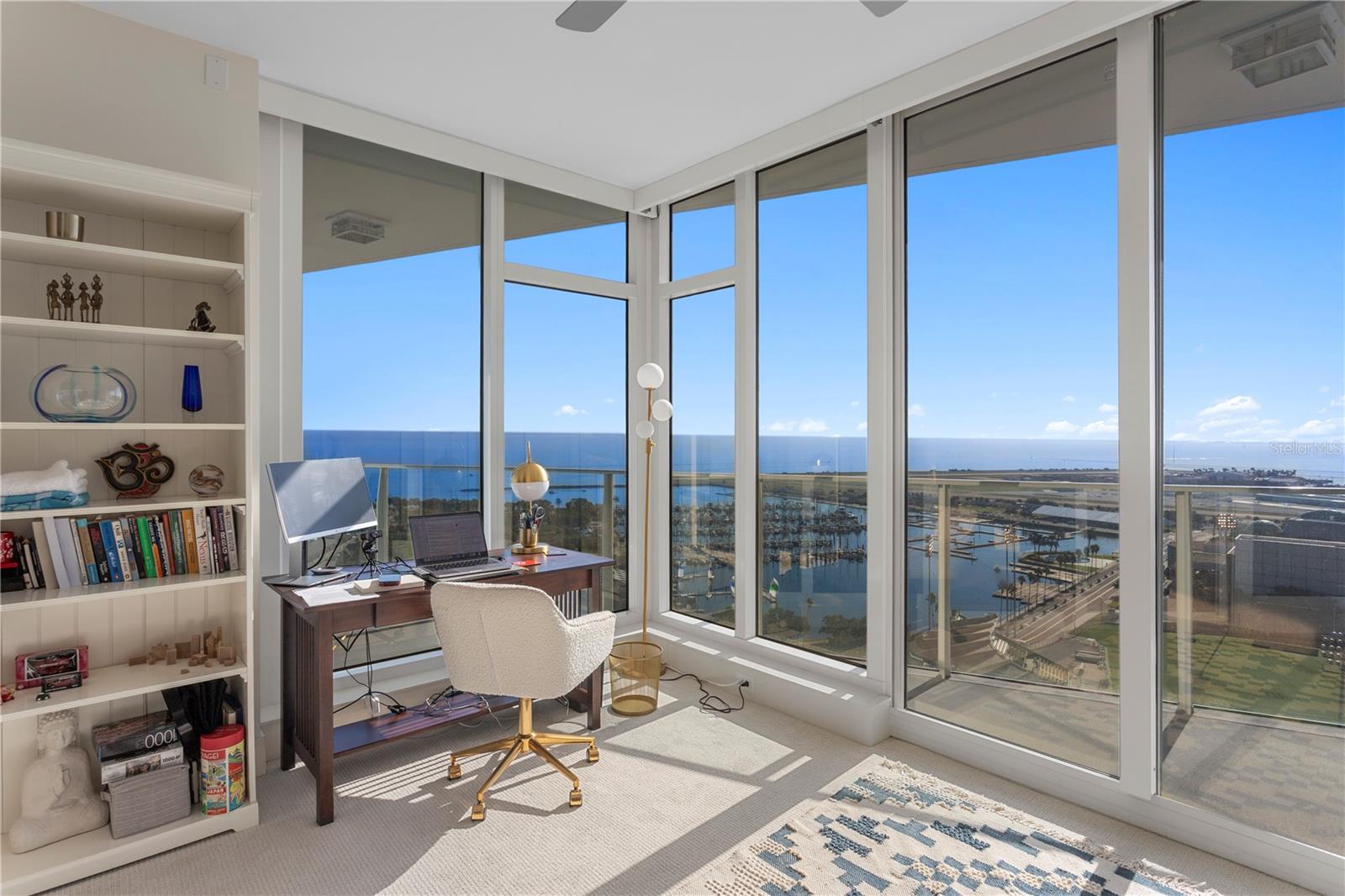 SIGNATURE PLACE CONDO - Residential