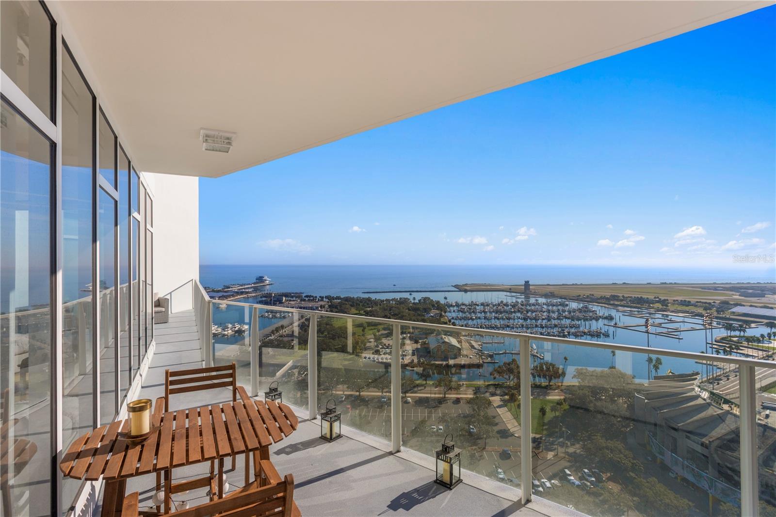 175 1ST STREET S 2107