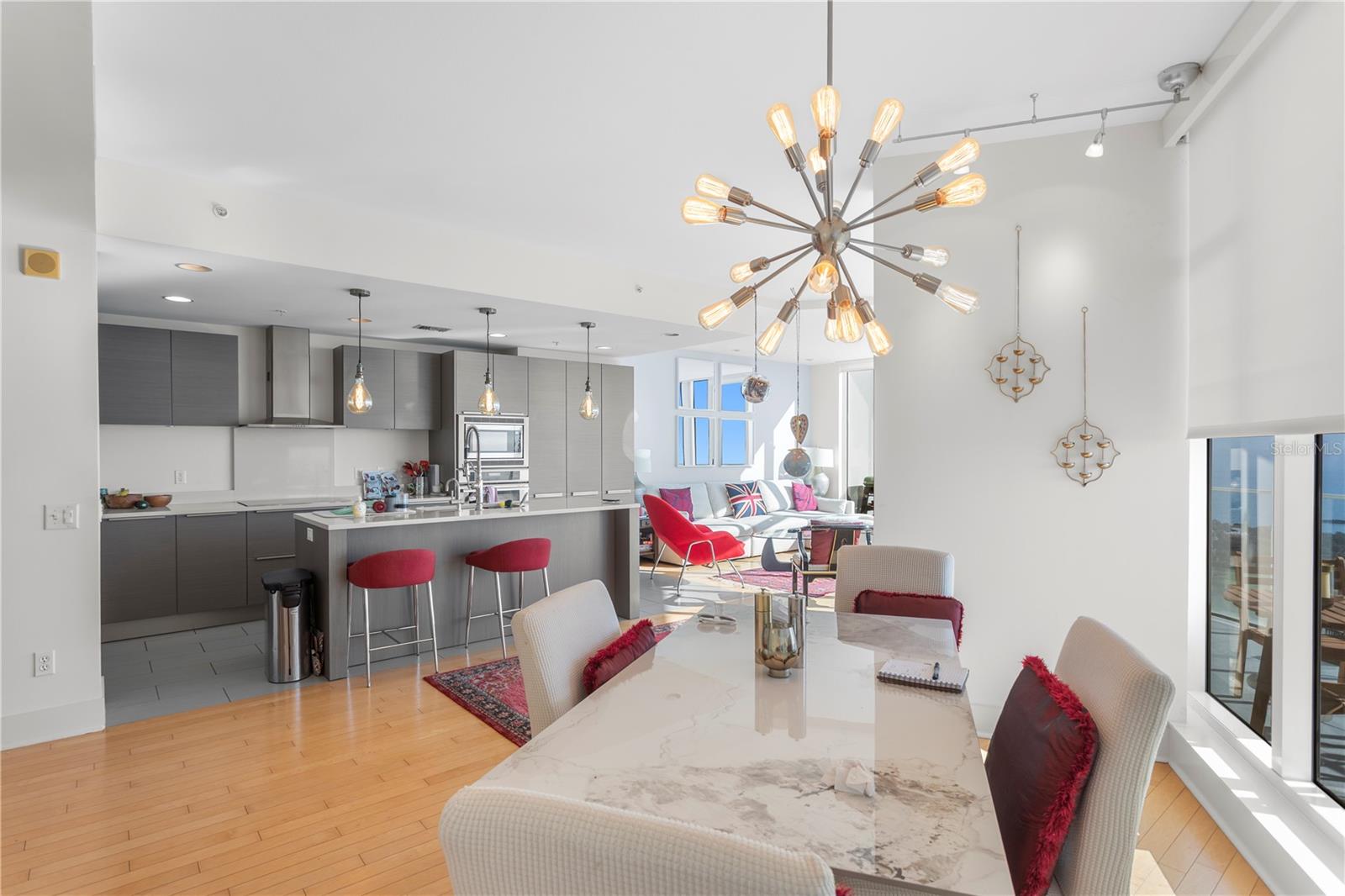 SIGNATURE PLACE CONDO - Residential