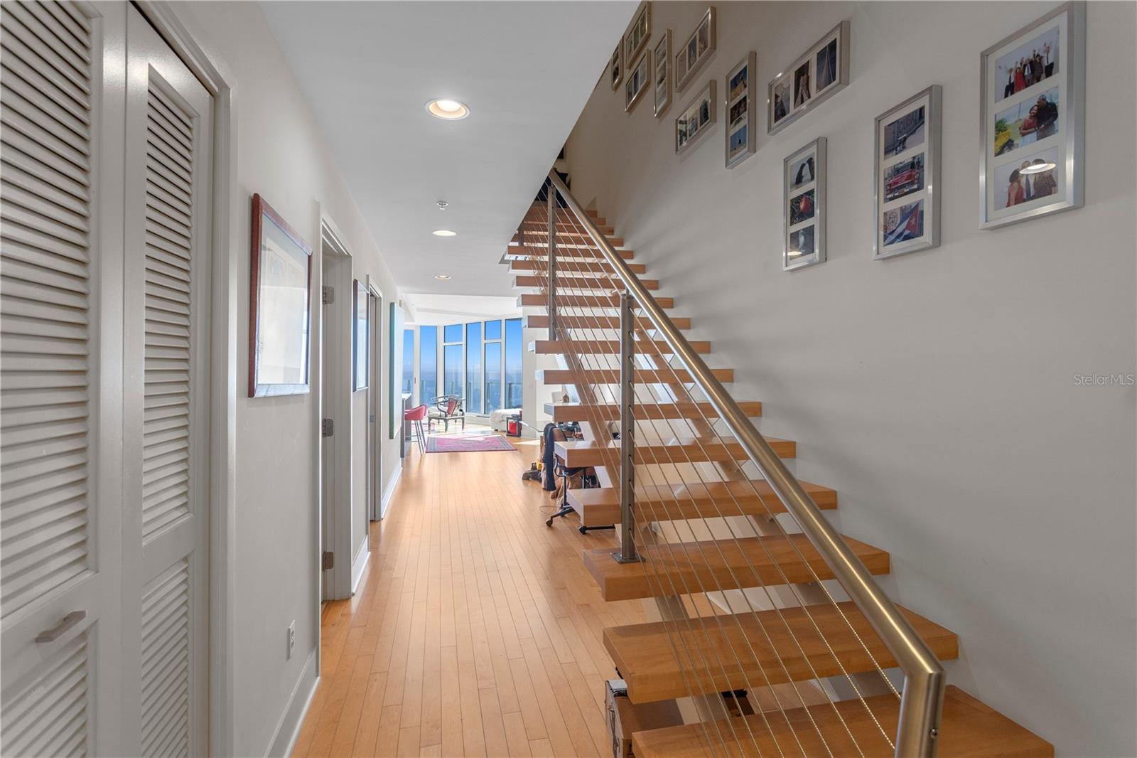 SIGNATURE PLACE CONDO - Residential