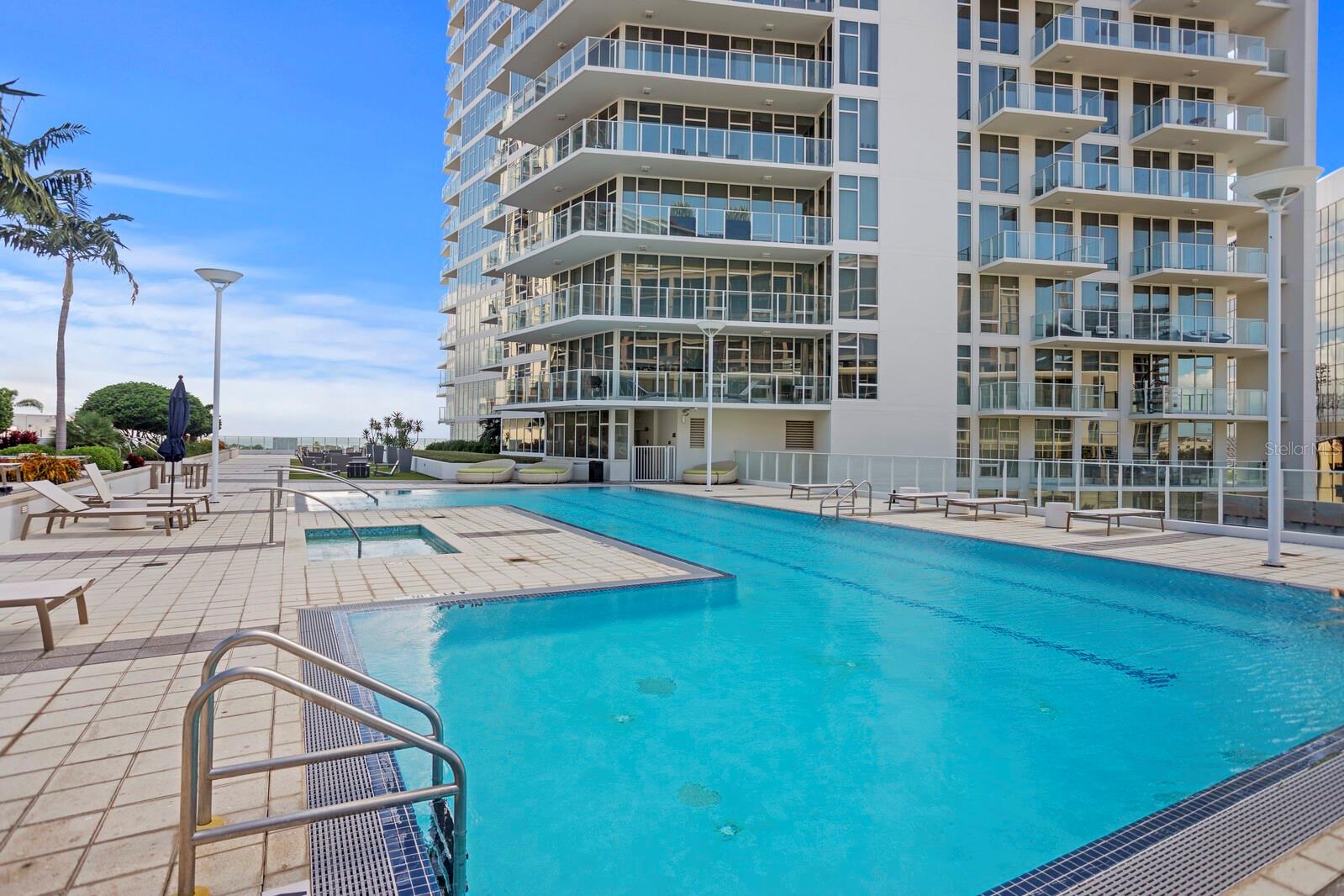 SIGNATURE PLACE CONDO - Residential