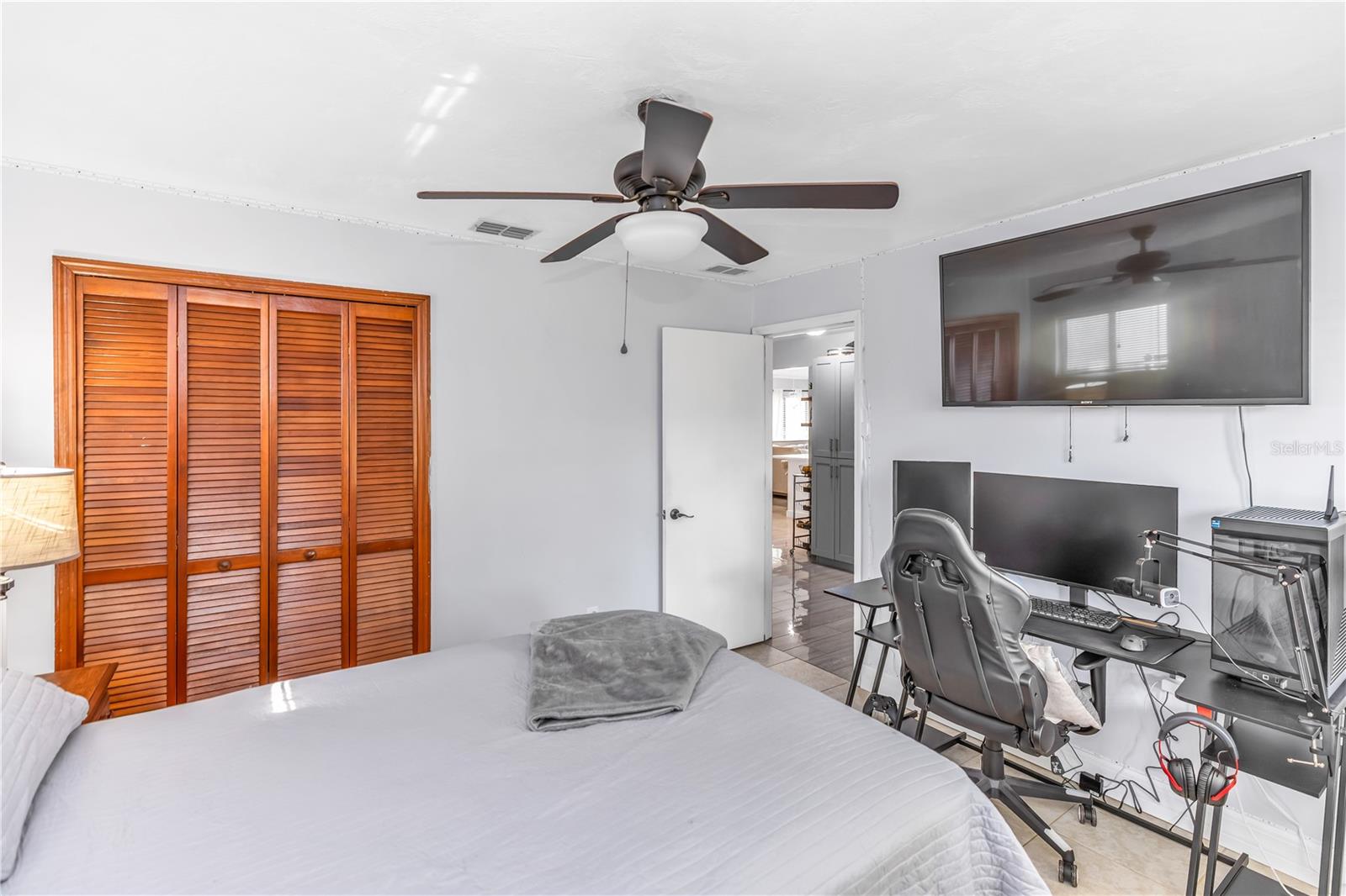 DELTONA LAKES UNIT 38 - Residential